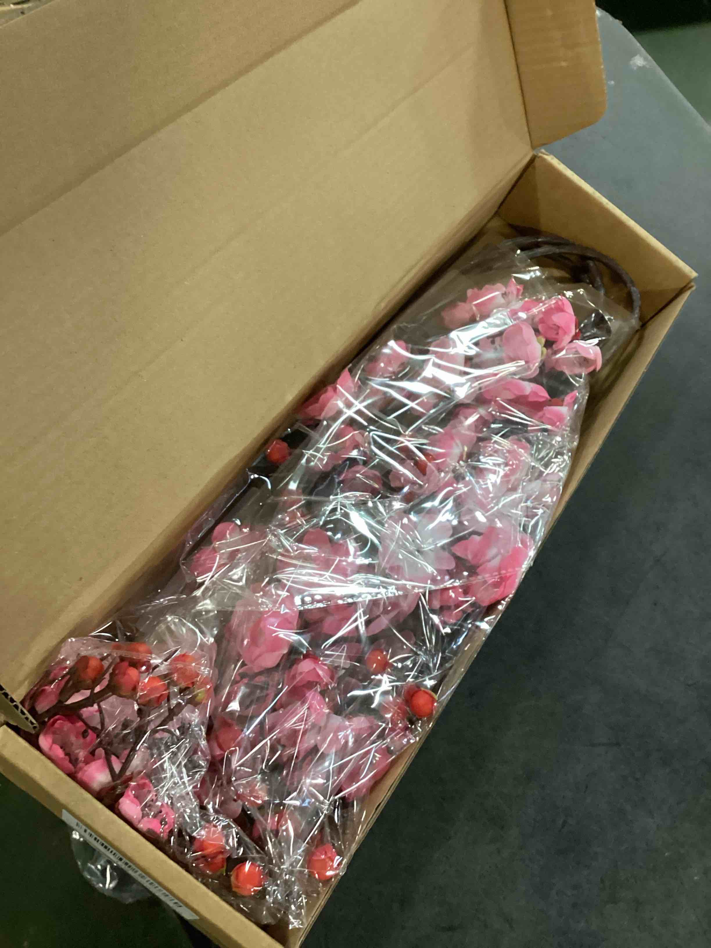 https://s3.amazonaws.com/lotting-images-prod/bidfta/BLU6309906_1712664061807.jpeg