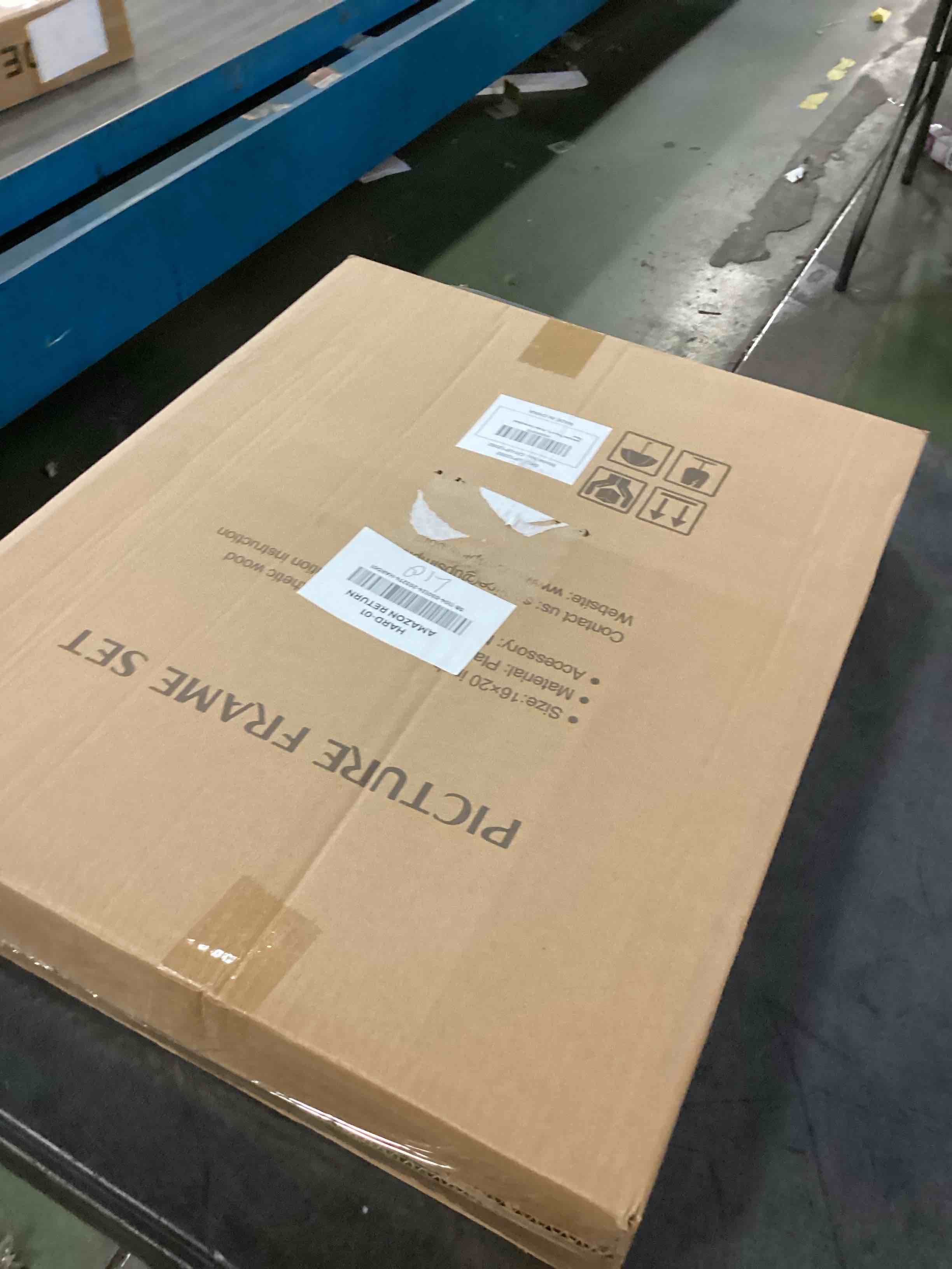https://s3.amazonaws.com/lotting-images-prod/bidfta/BLU6310045_1712679158823.jpeg