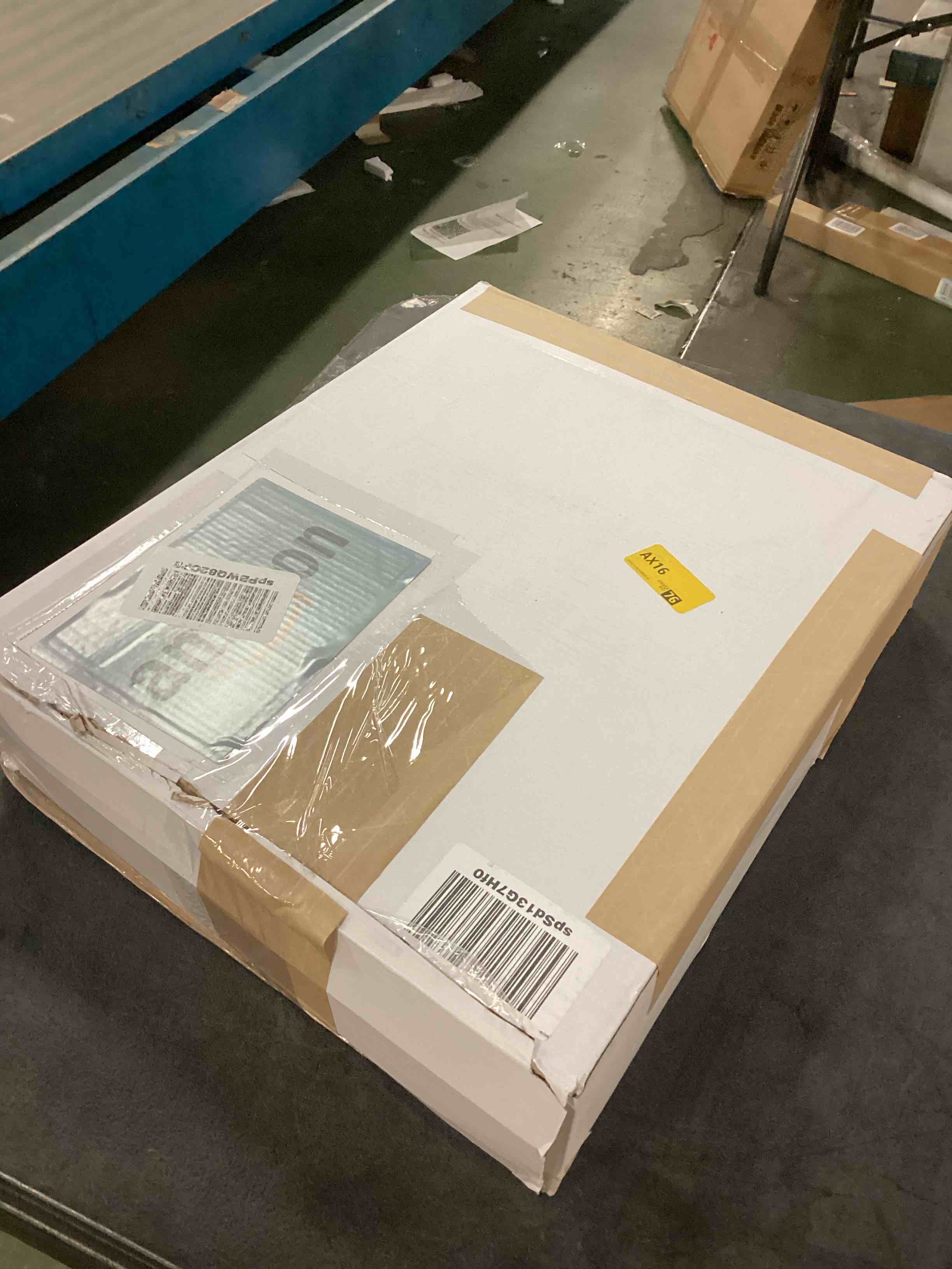 https://s3.amazonaws.com/lotting-images-prod/bidfta/BLU6310098_1712686653565.jpeg