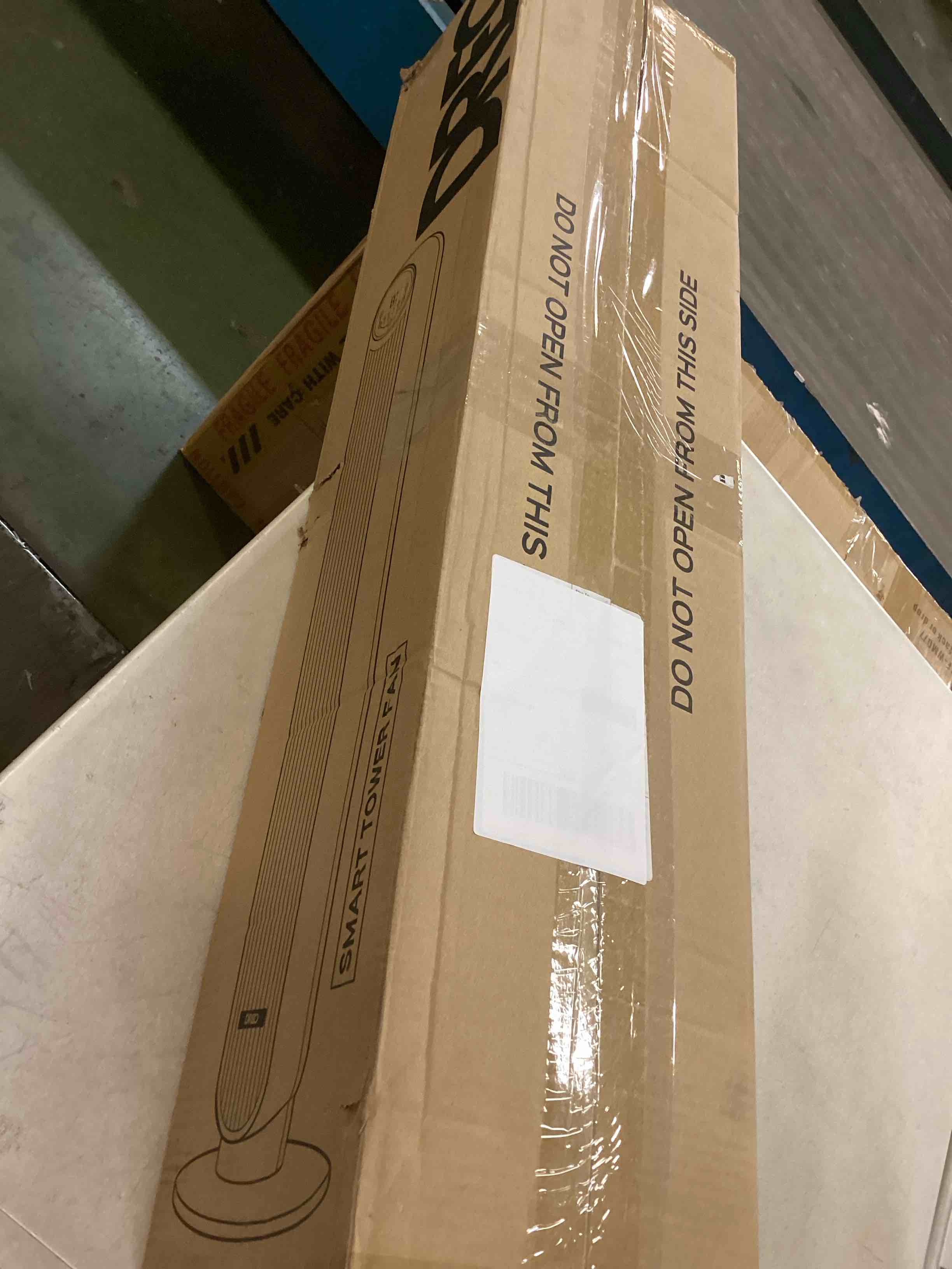 https://s3.amazonaws.com/lotting-images-prod/bidfta/BLU6310312_1712765382159.jpeg