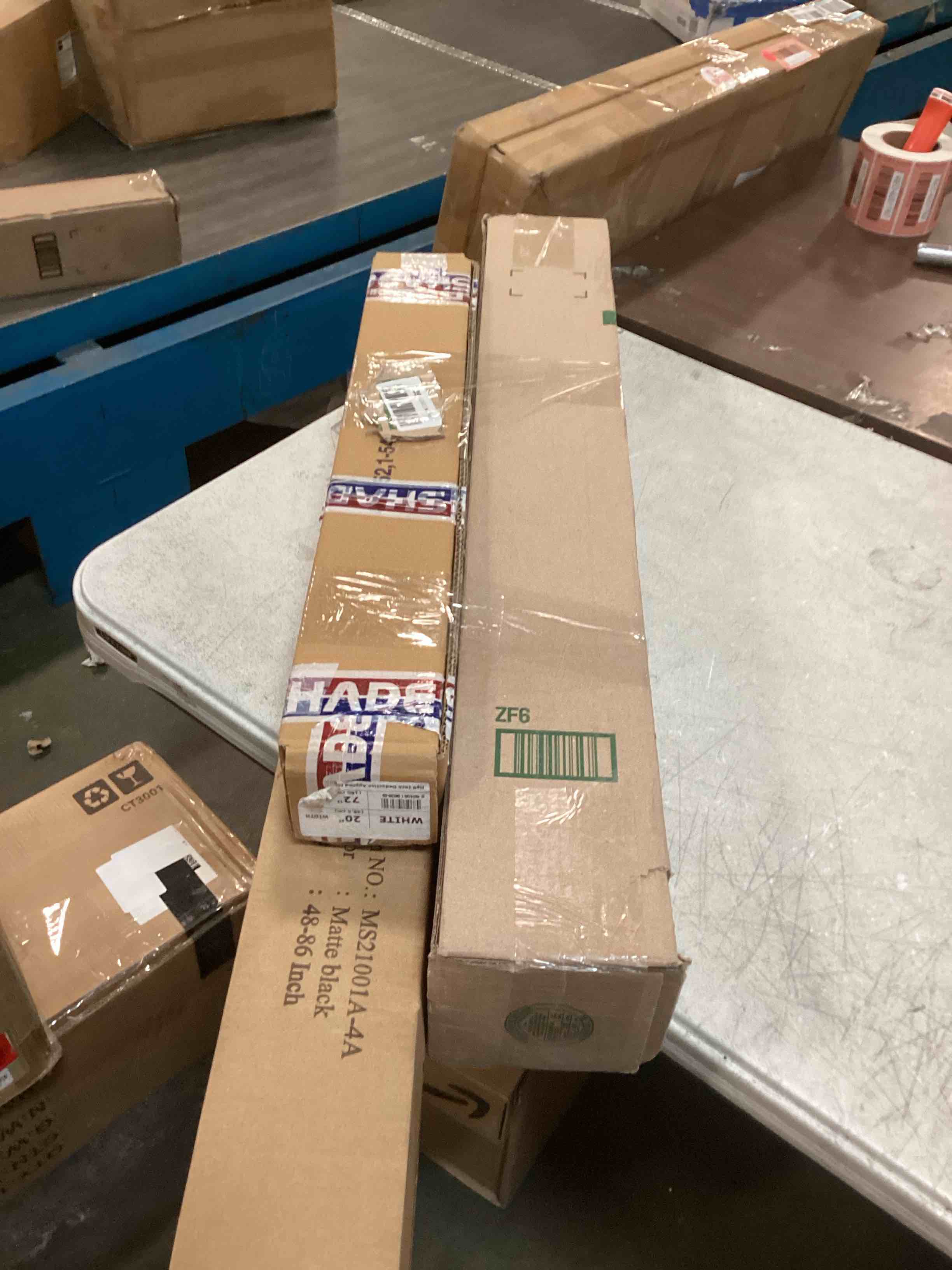 https://s3.amazonaws.com/lotting-images-prod/bidfta/BLU6311179_1712148728262.jpeg