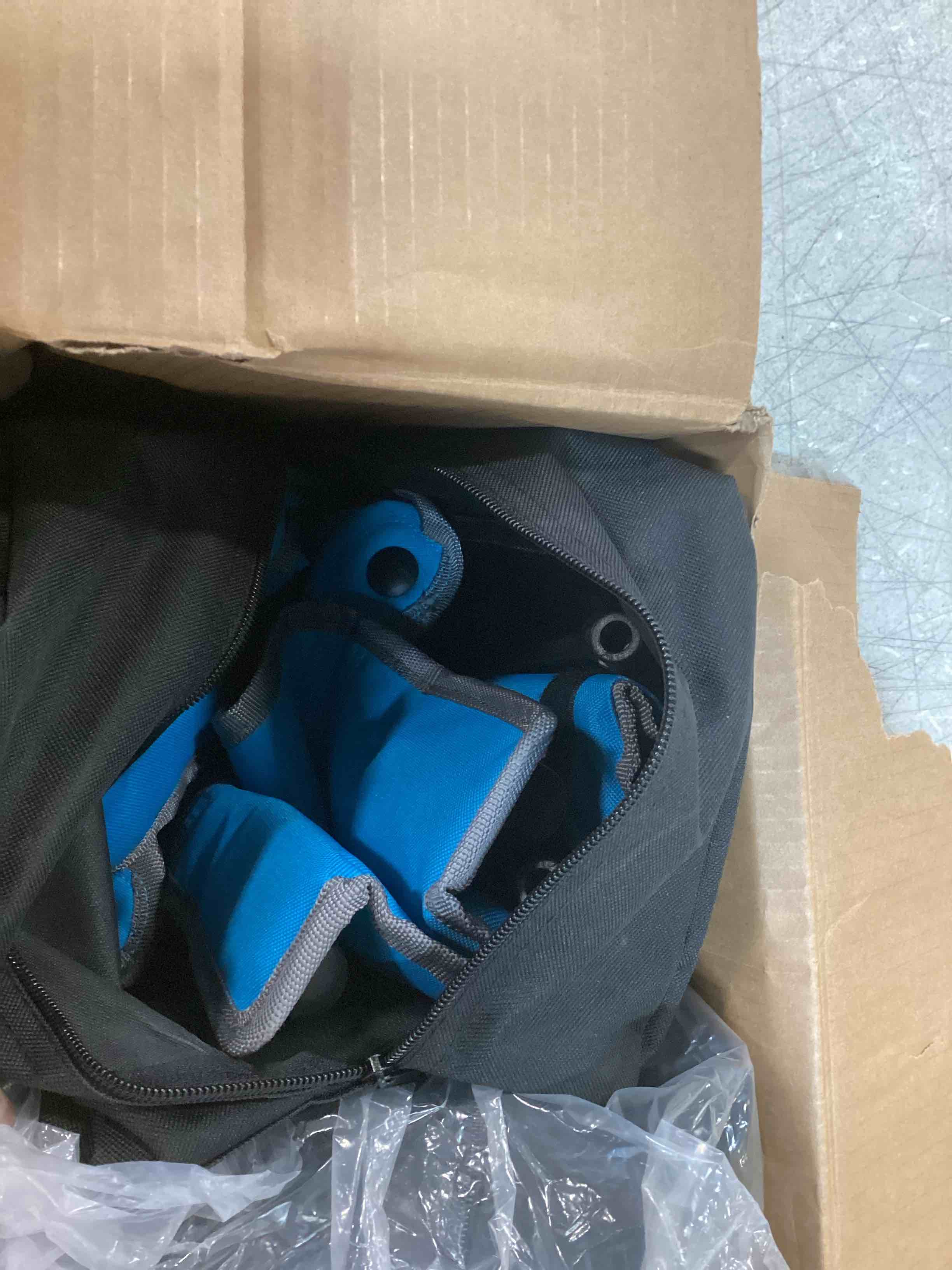https://s3.amazonaws.com/lotting-images-prod/bidfta/BLU6311238_1712157082764.jpeg