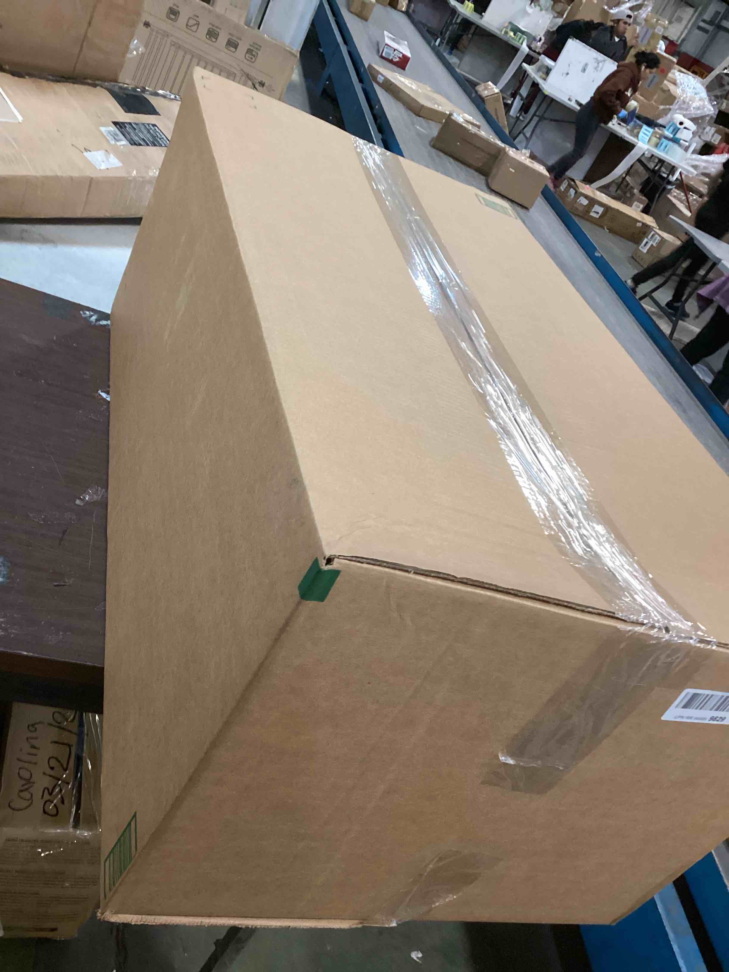 https://s3.amazonaws.com/lotting-images-prod/bidfta/BLU6311496_1712242050960.jpeg