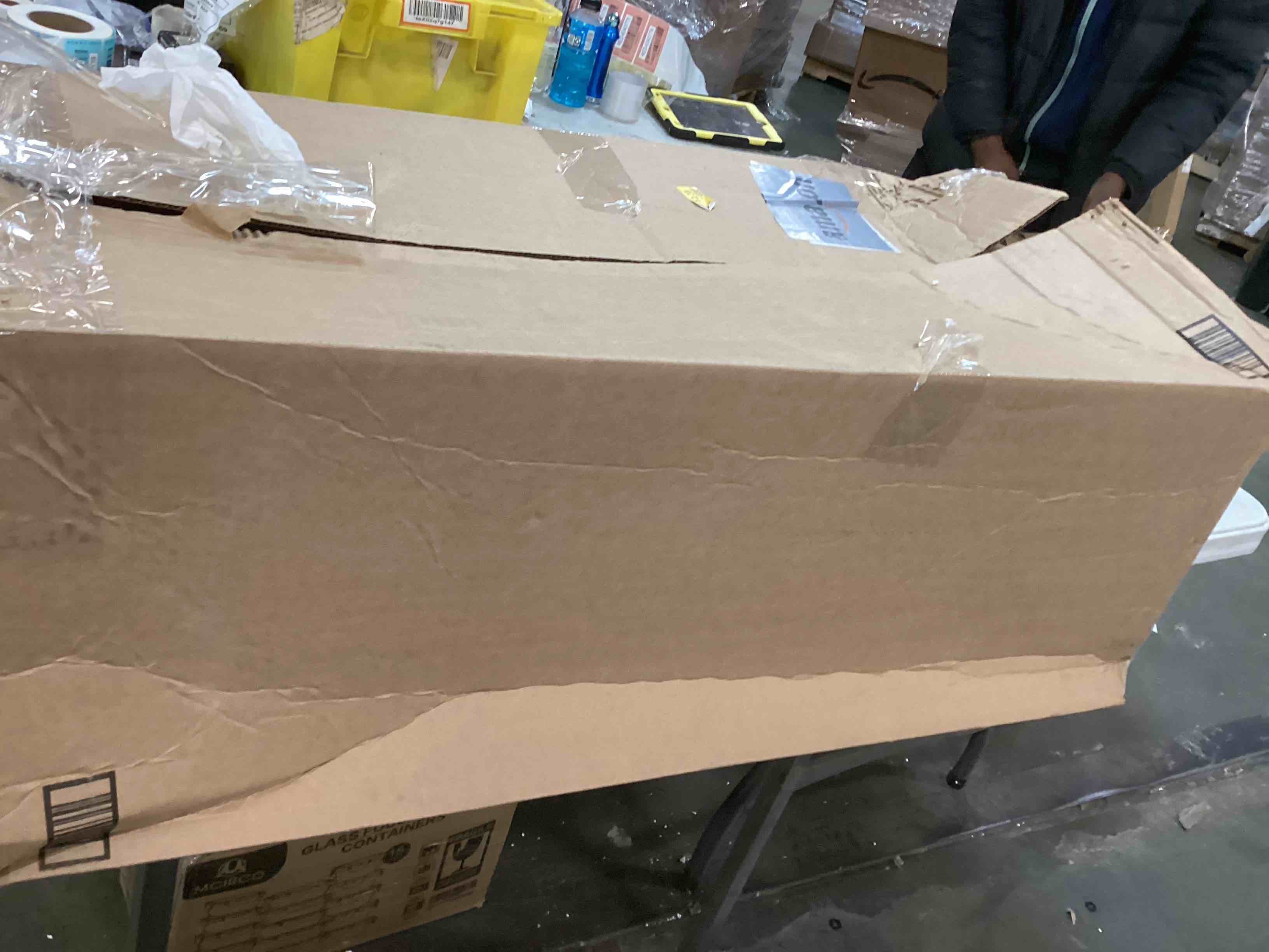 https://s3.amazonaws.com/lotting-images-prod/bidfta/BLU6311498_1712242240004.jpeg