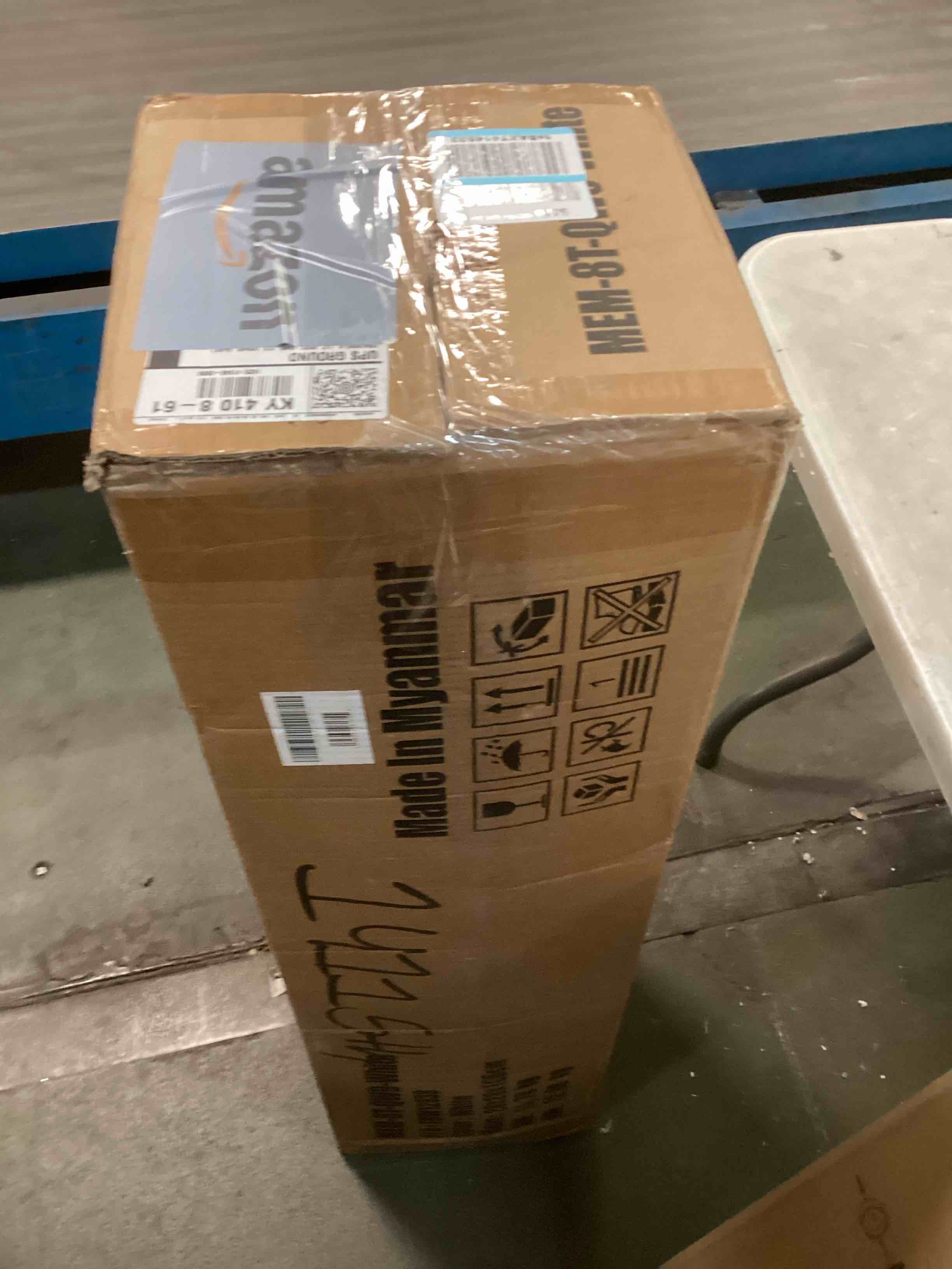 https://s3.amazonaws.com/lotting-images-prod/bidfta/BLU6311651_1712315849347.jpeg