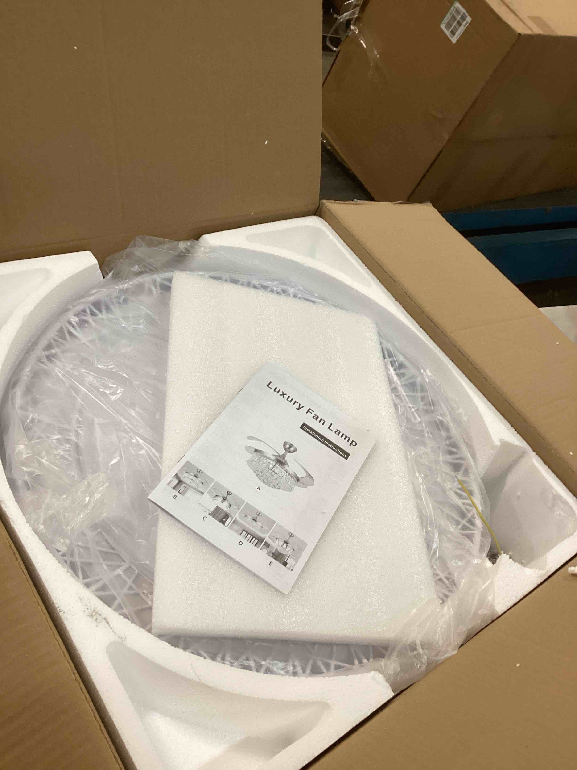 https://s3.amazonaws.com/lotting-images-prod/bidfta/BLU6311741_1712324799309.jpeg