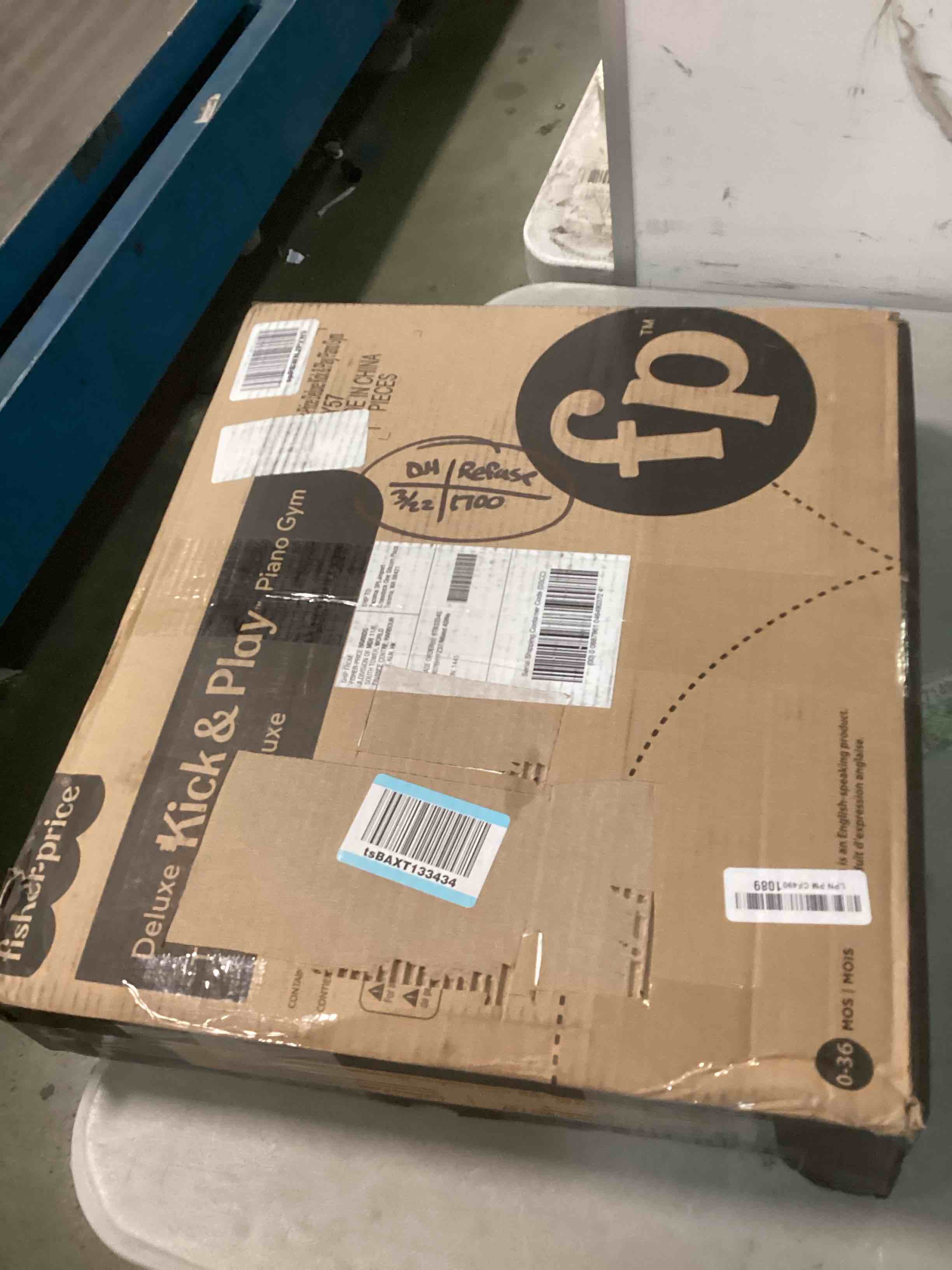 https://s3.amazonaws.com/lotting-images-prod/bidfta/BLU6312070_1712579543762.jpeg