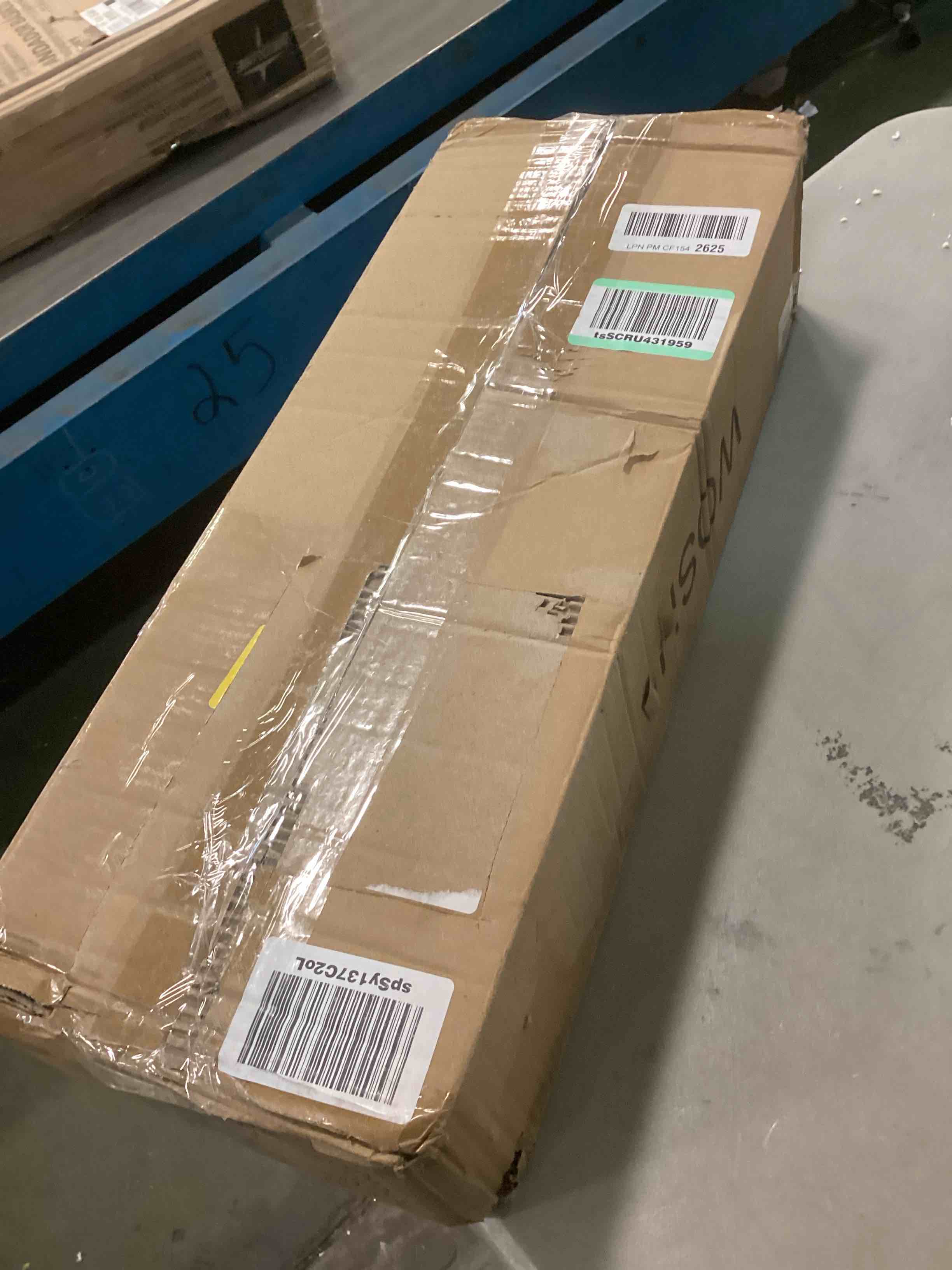 https://s3.amazonaws.com/lotting-images-prod/bidfta/BLU6312118_1712586703396.jpeg