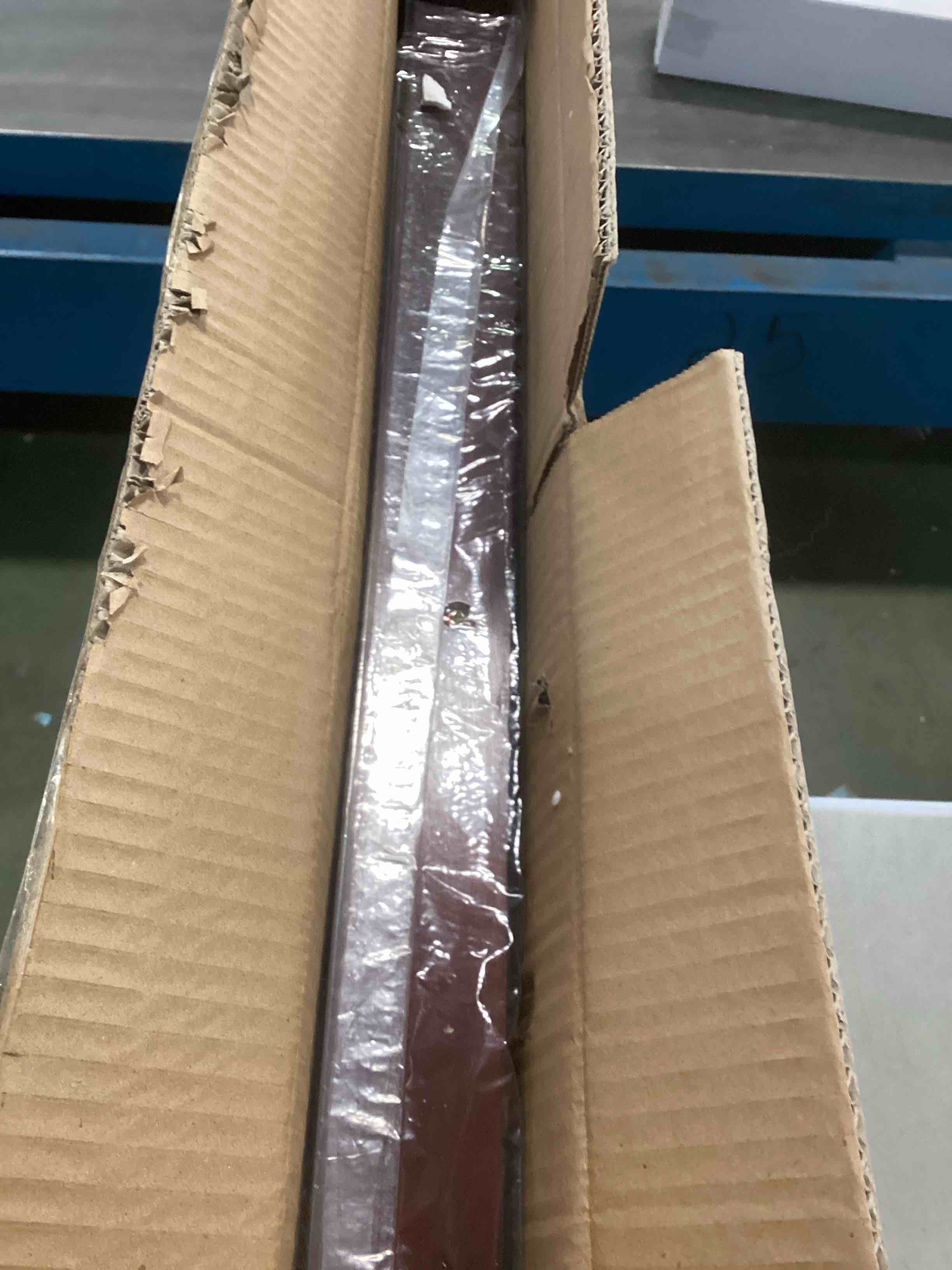 https://s3.amazonaws.com/lotting-images-prod/bidfta/BLU6312191_1712594238045.jpeg