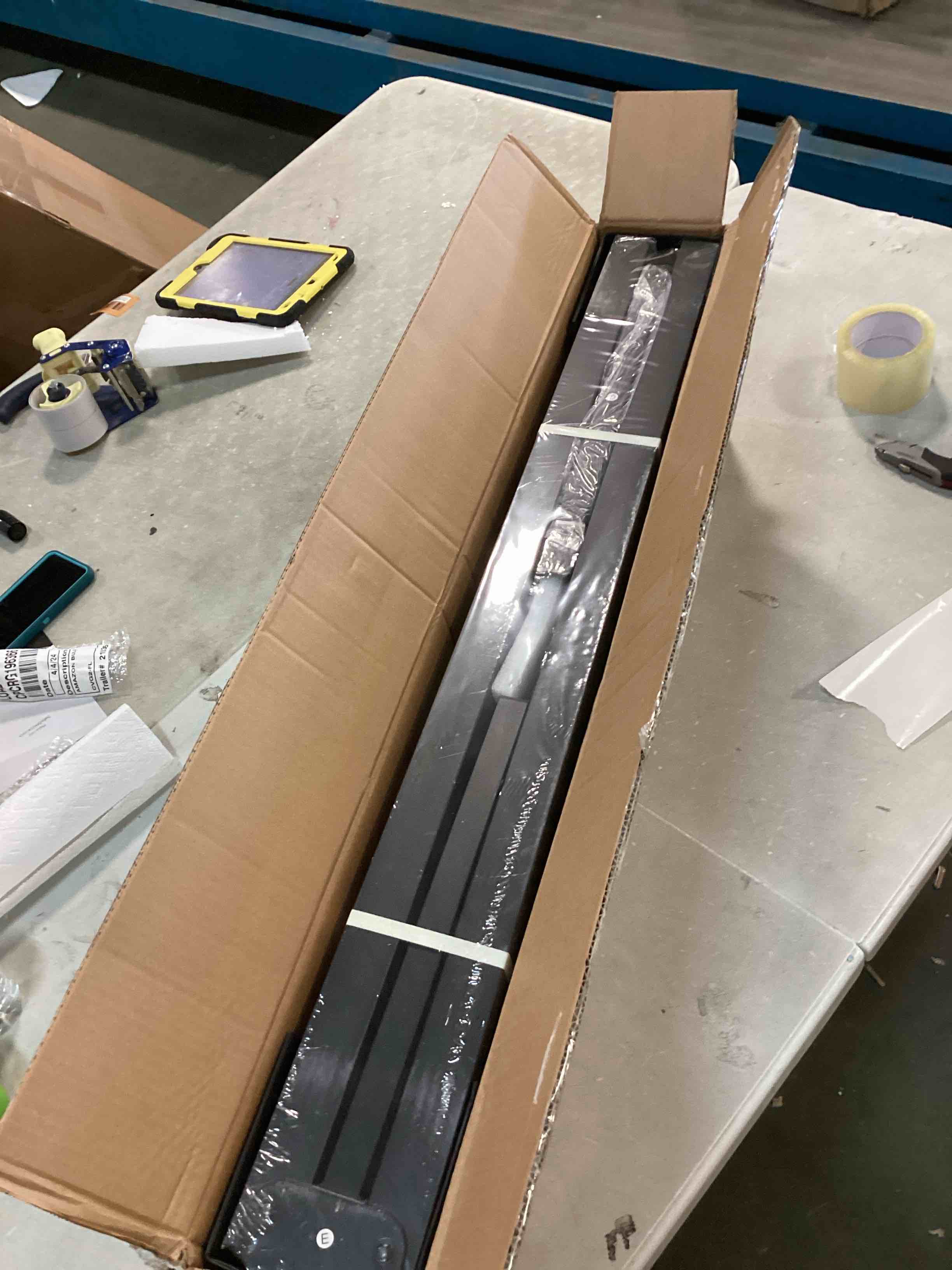 https://s3.amazonaws.com/lotting-images-prod/bidfta/BLU6312794_1712587335490.jpeg