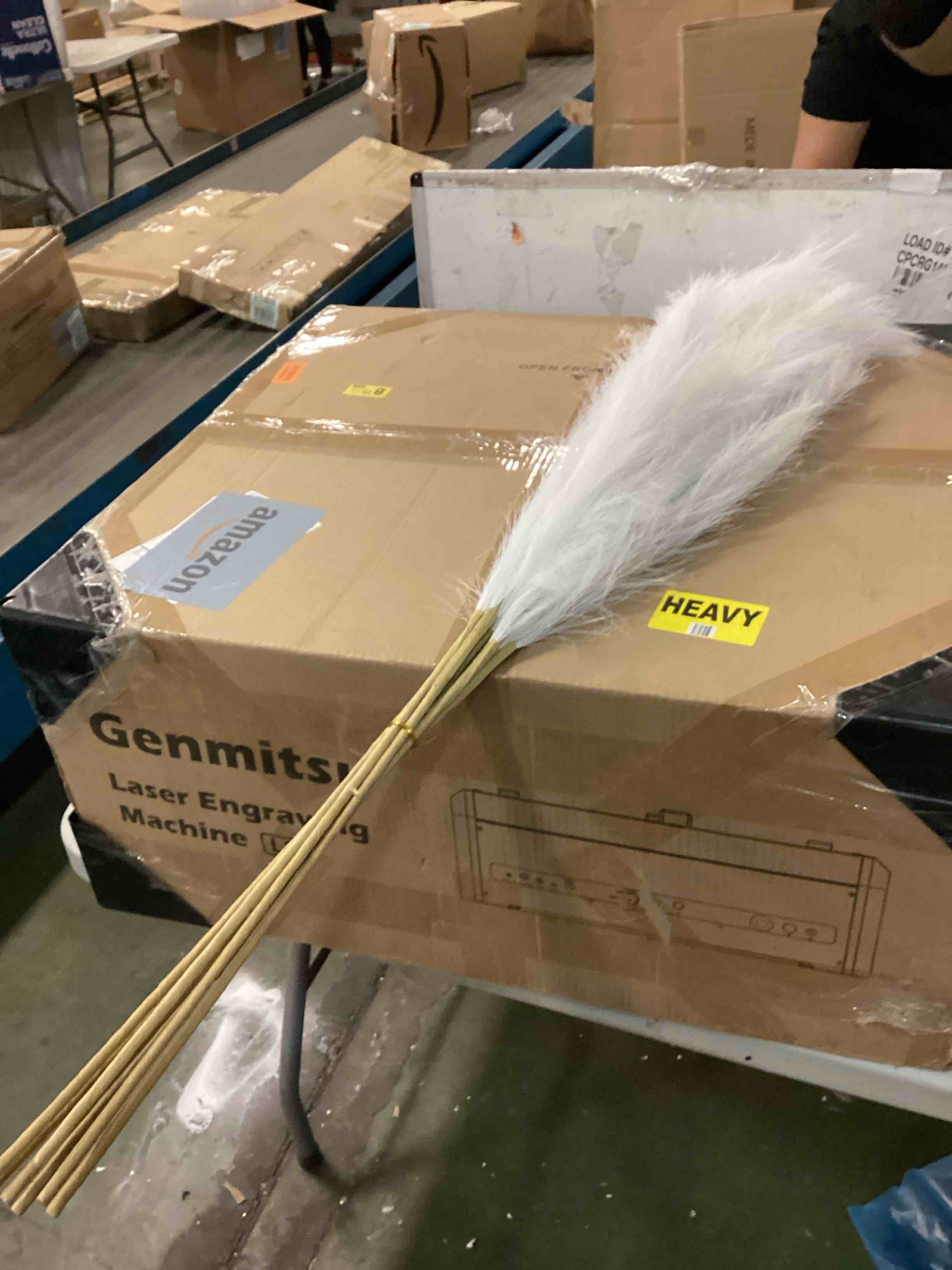 https://s3.amazonaws.com/lotting-images-prod/bidfta/BLU6312990_1712675031206.jpeg