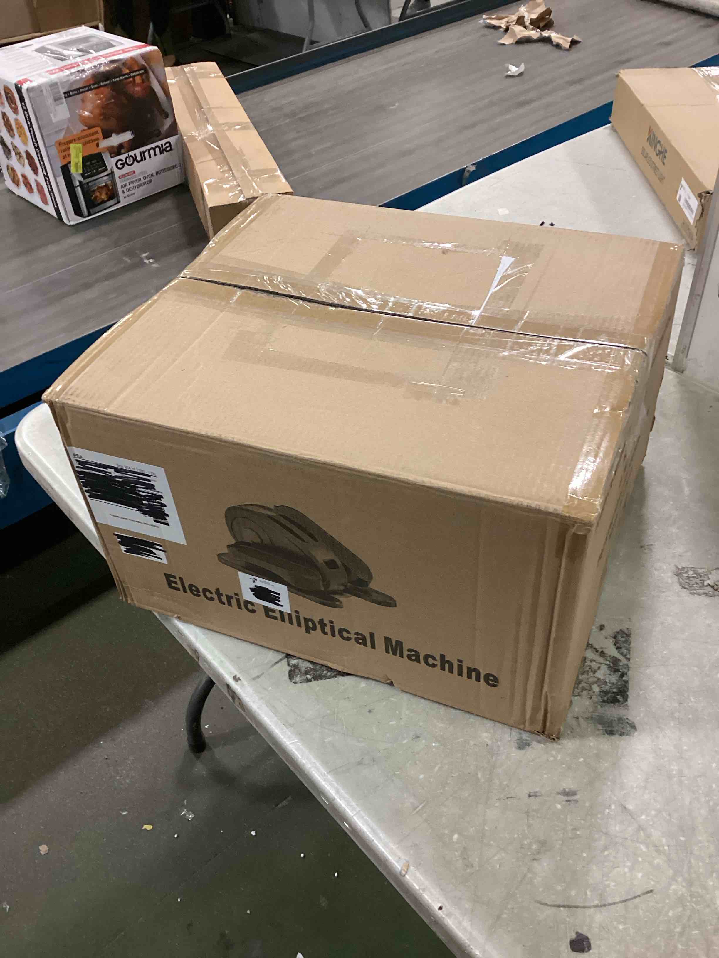https://s3.amazonaws.com/lotting-images-prod/bidfta/BLU6313119_1712833956030.jpeg
