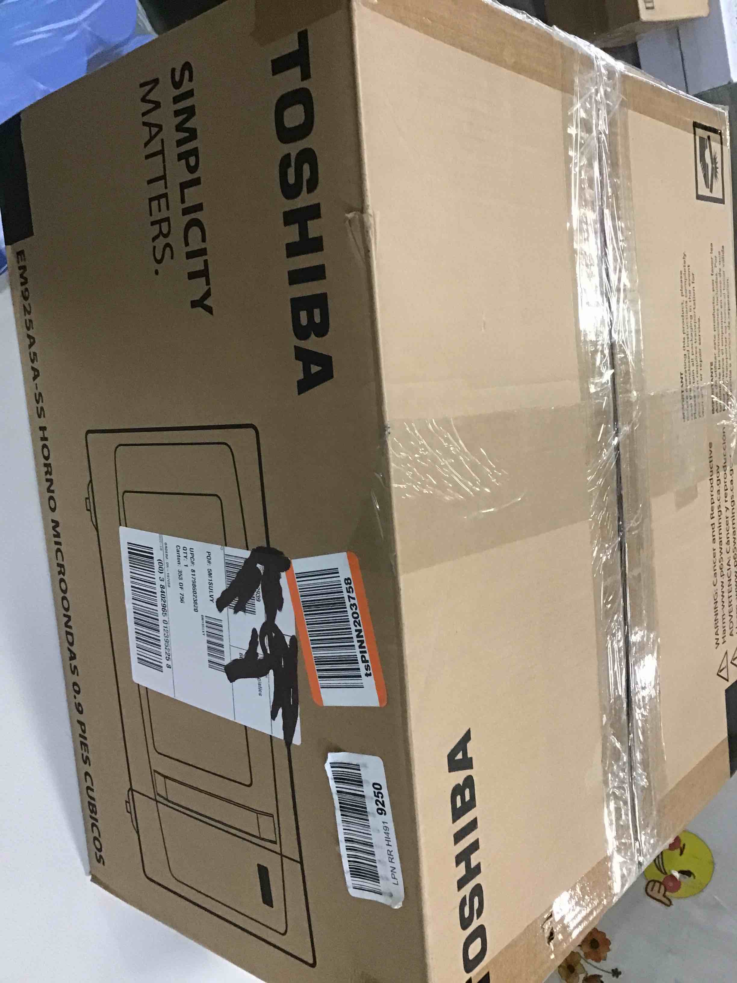 https://s3.amazonaws.com/lotting-images-prod/bidfta/BLU6313978_1712083407370.jpeg