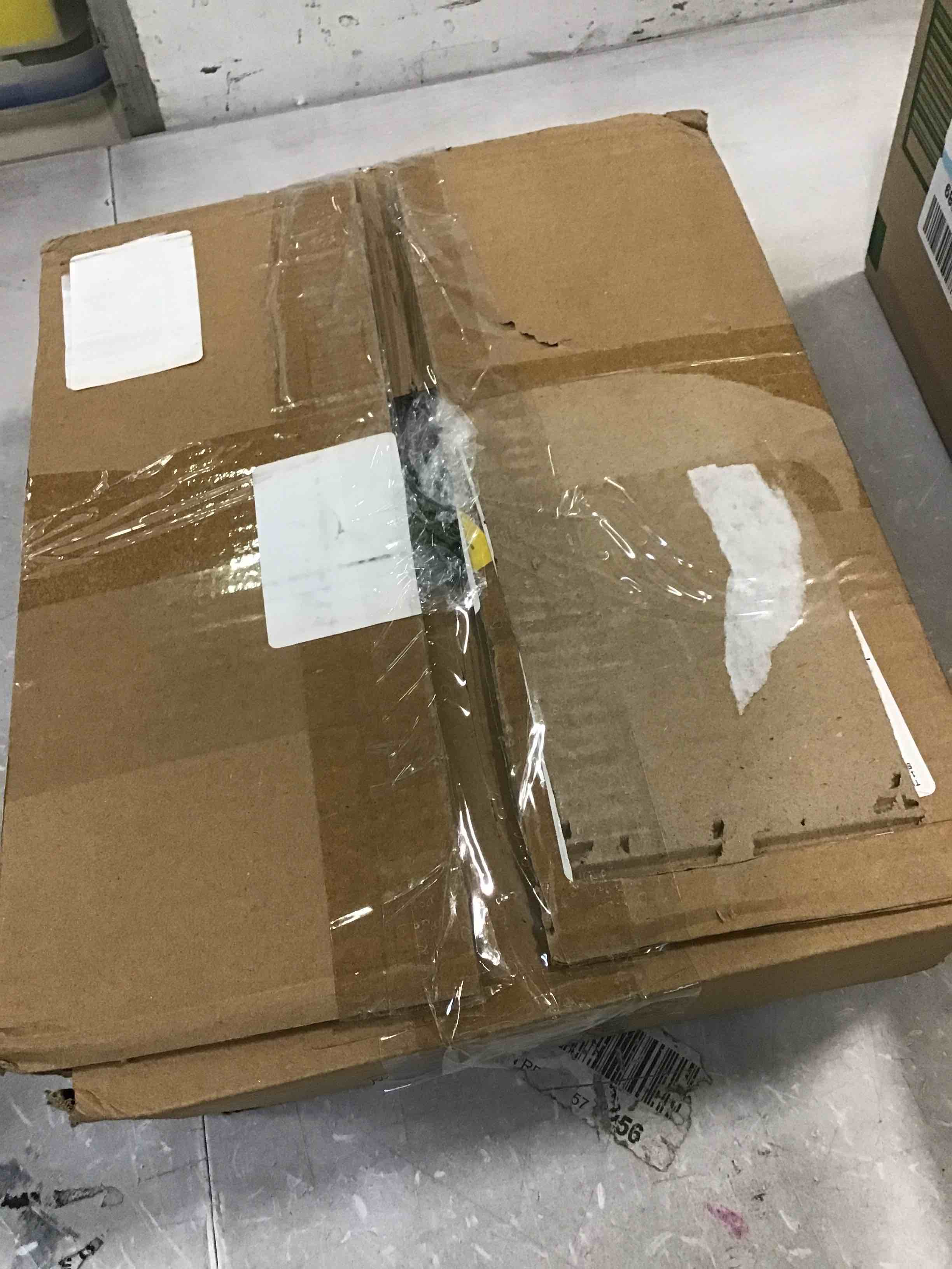 https://s3.amazonaws.com/lotting-images-prod/bidfta/BLU6314065_1712149557449.jpeg