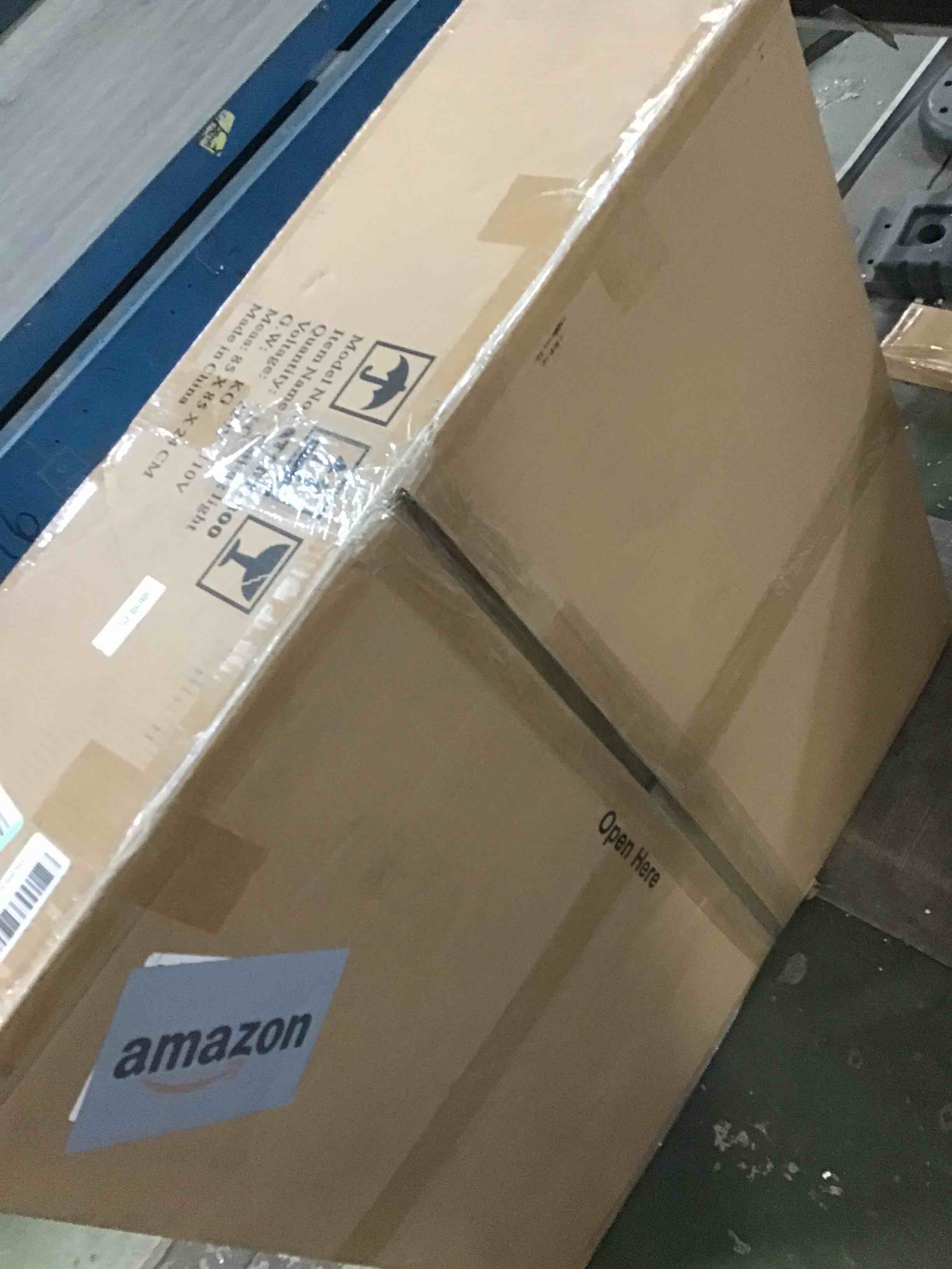 https://s3.amazonaws.com/lotting-images-prod/bidfta/BLU6314621_1712328970103.jpeg