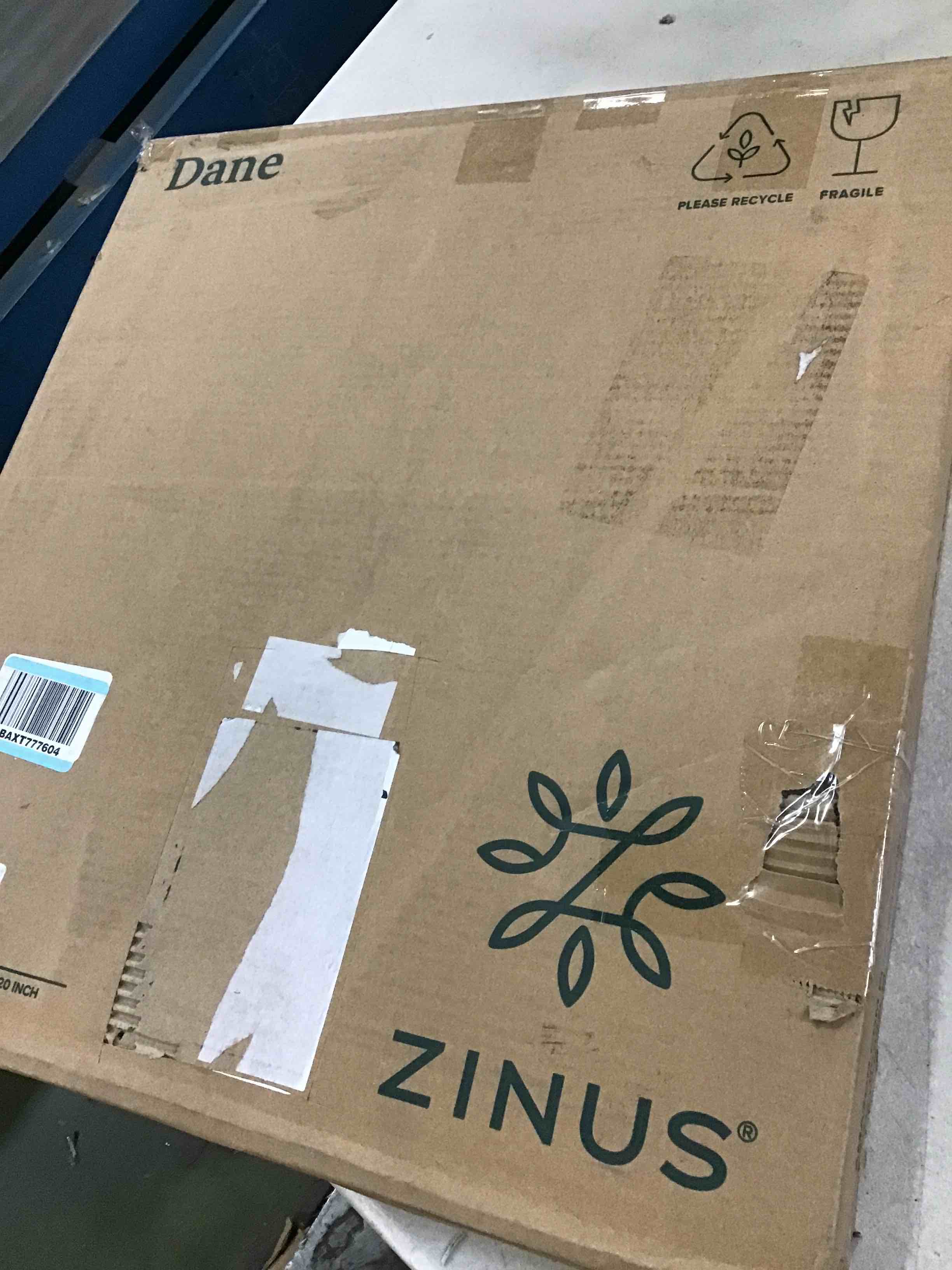 https://s3.amazonaws.com/lotting-images-prod/bidfta/BLU6314826_1712409425065.jpeg
