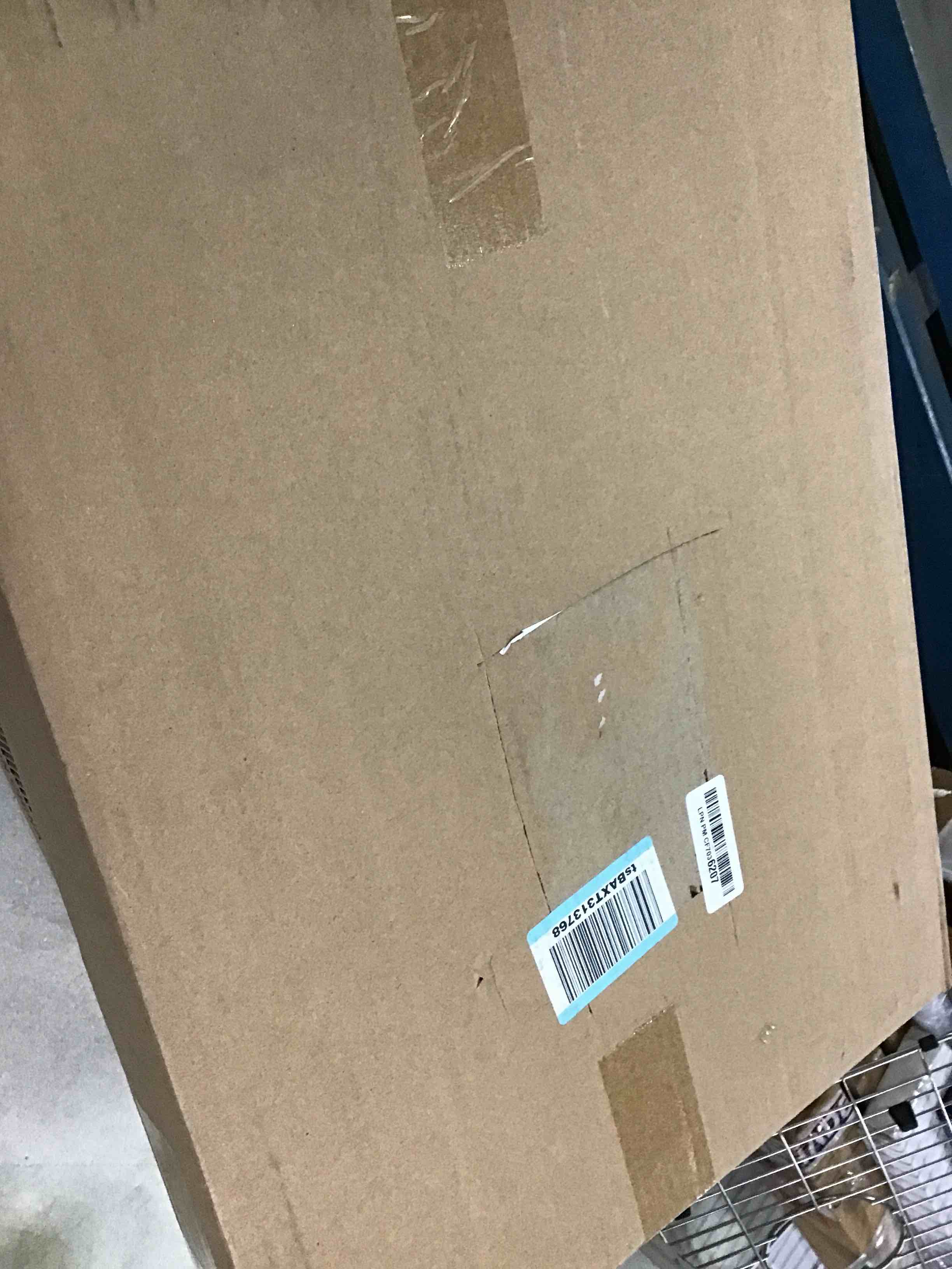 https://s3.amazonaws.com/lotting-images-prod/bidfta/BLU6314827_1712409530826.jpeg