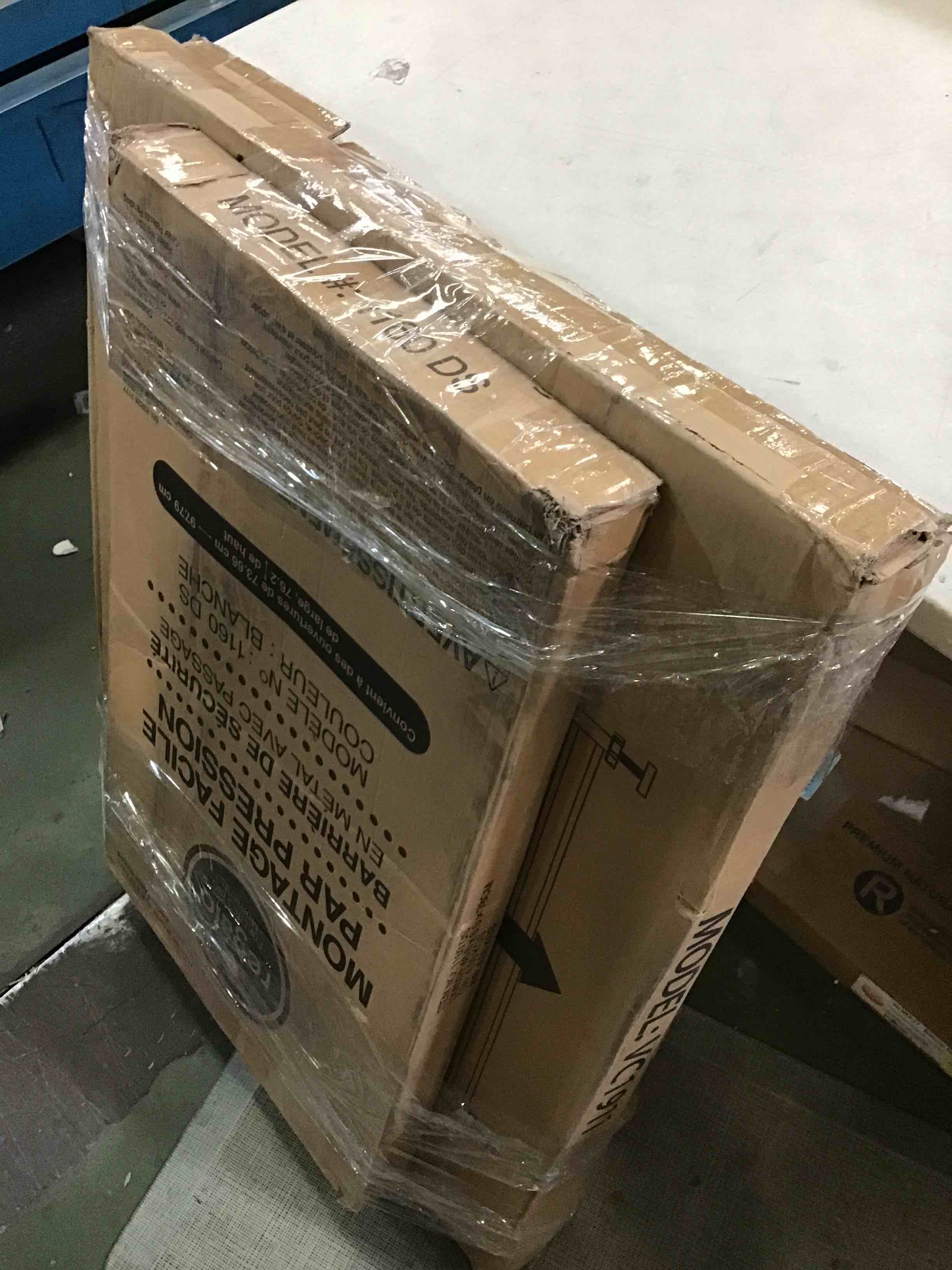 https://s3.amazonaws.com/lotting-images-prod/bidfta/BLU6314908_1712424720810.jpeg