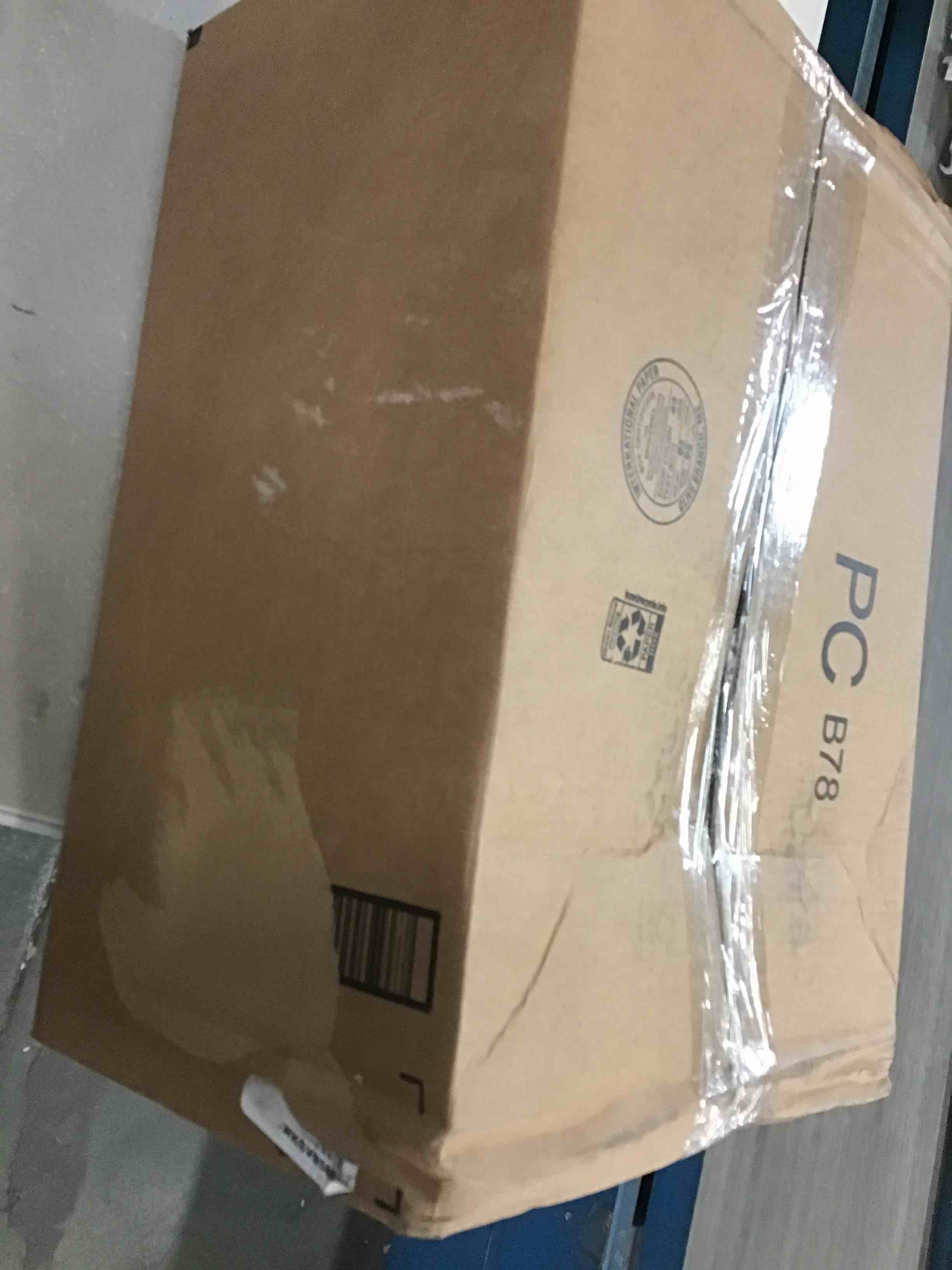 https://s3.amazonaws.com/lotting-images-prod/bidfta/BLU6314970_1712577728334.jpeg