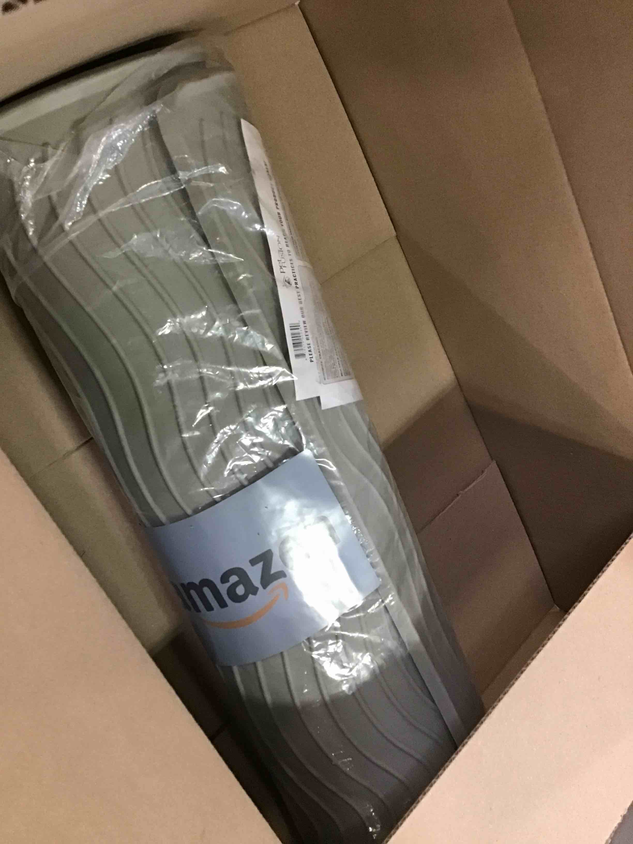 https://s3.amazonaws.com/lotting-images-prod/bidfta/BLU6315018_1712581540883.jpeg