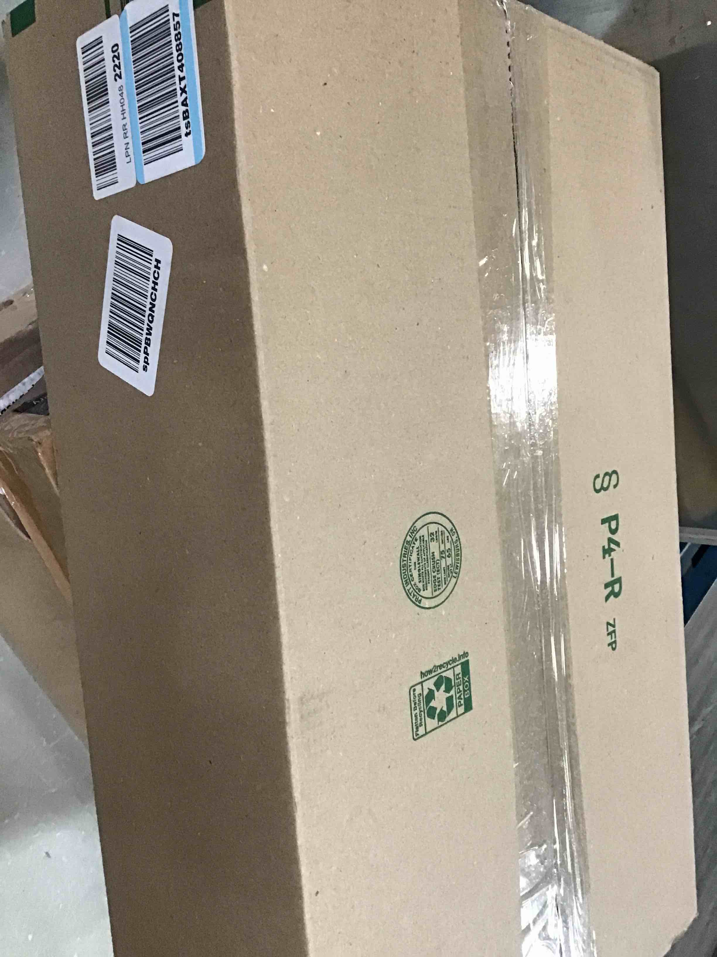 https://s3.amazonaws.com/lotting-images-prod/bidfta/BLU6315018_1712581575255.jpeg
