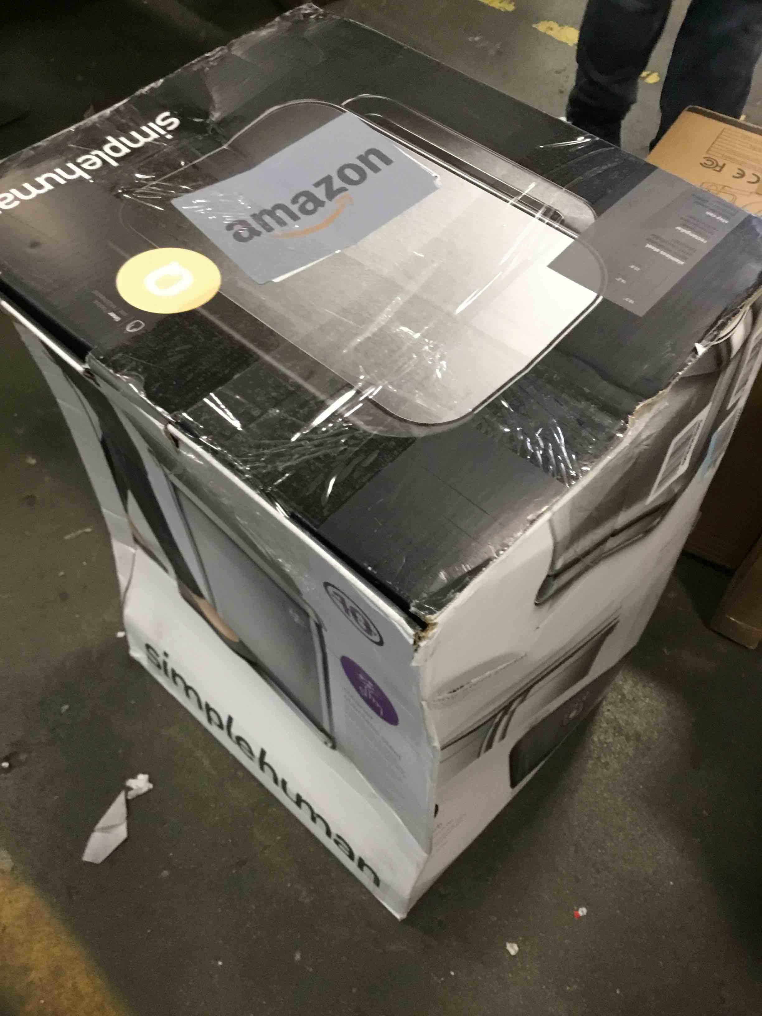 https://s3.amazonaws.com/lotting-images-prod/bidfta/BLU6315481_1712255881466.jpeg