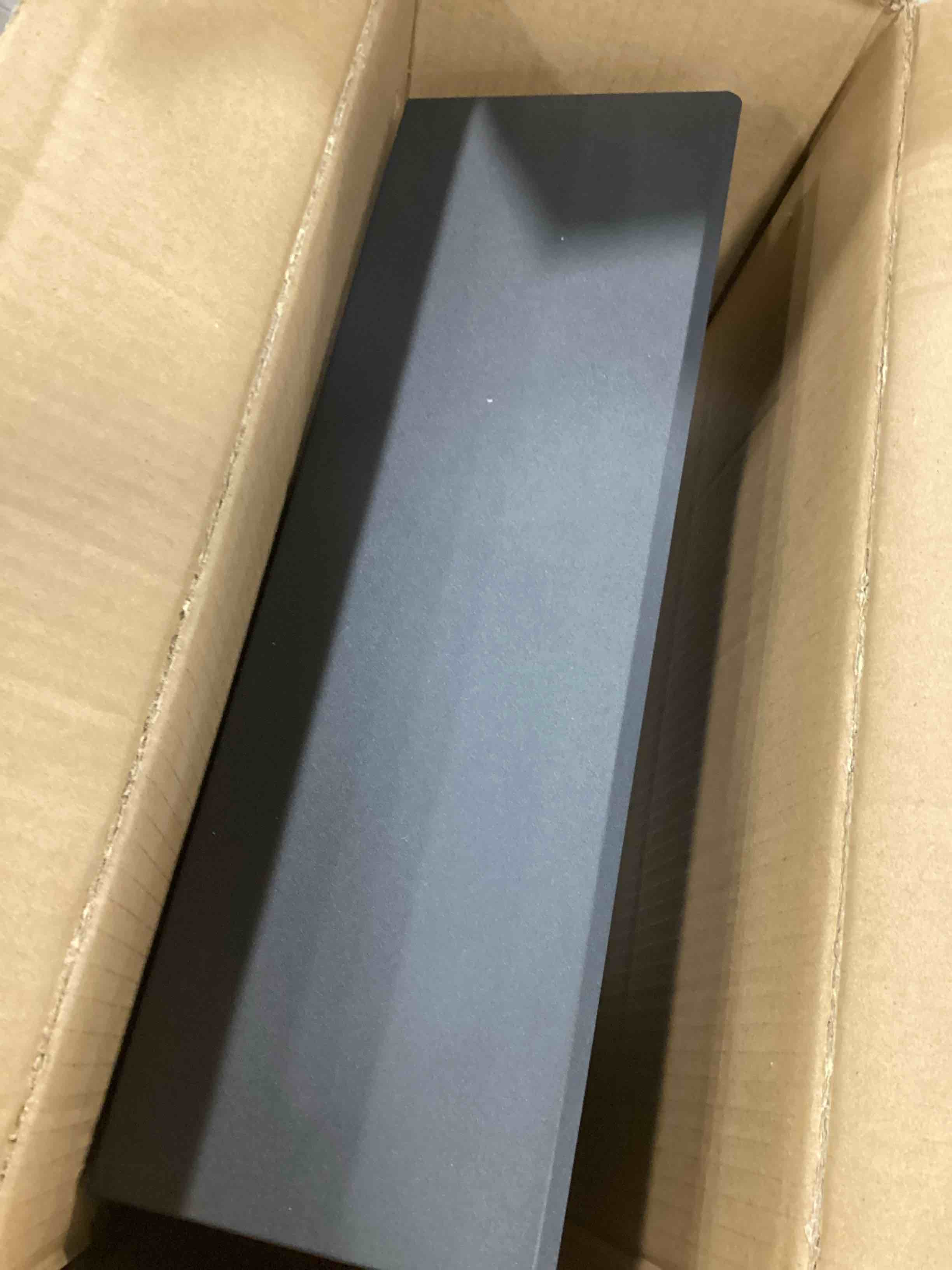 https://s3.amazonaws.com/lotting-images-prod/bidfta/BLU6316007_1712576824118.jpeg