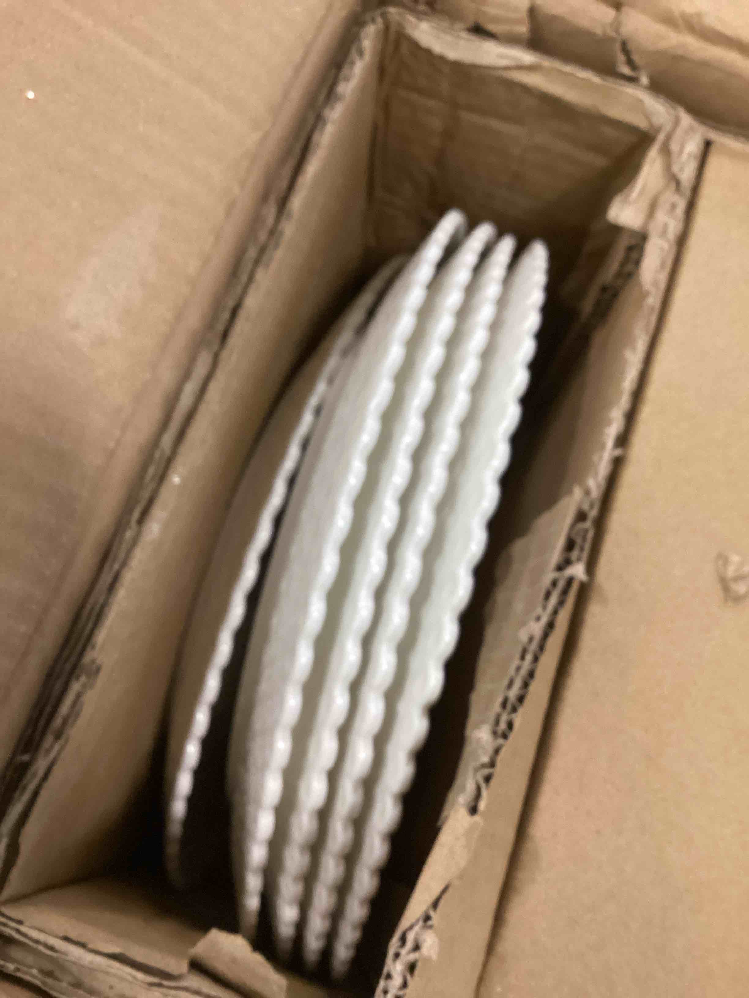 https://s3.amazonaws.com/lotting-images-prod/bidfta/BLU6316142_1712591887971.jpeg