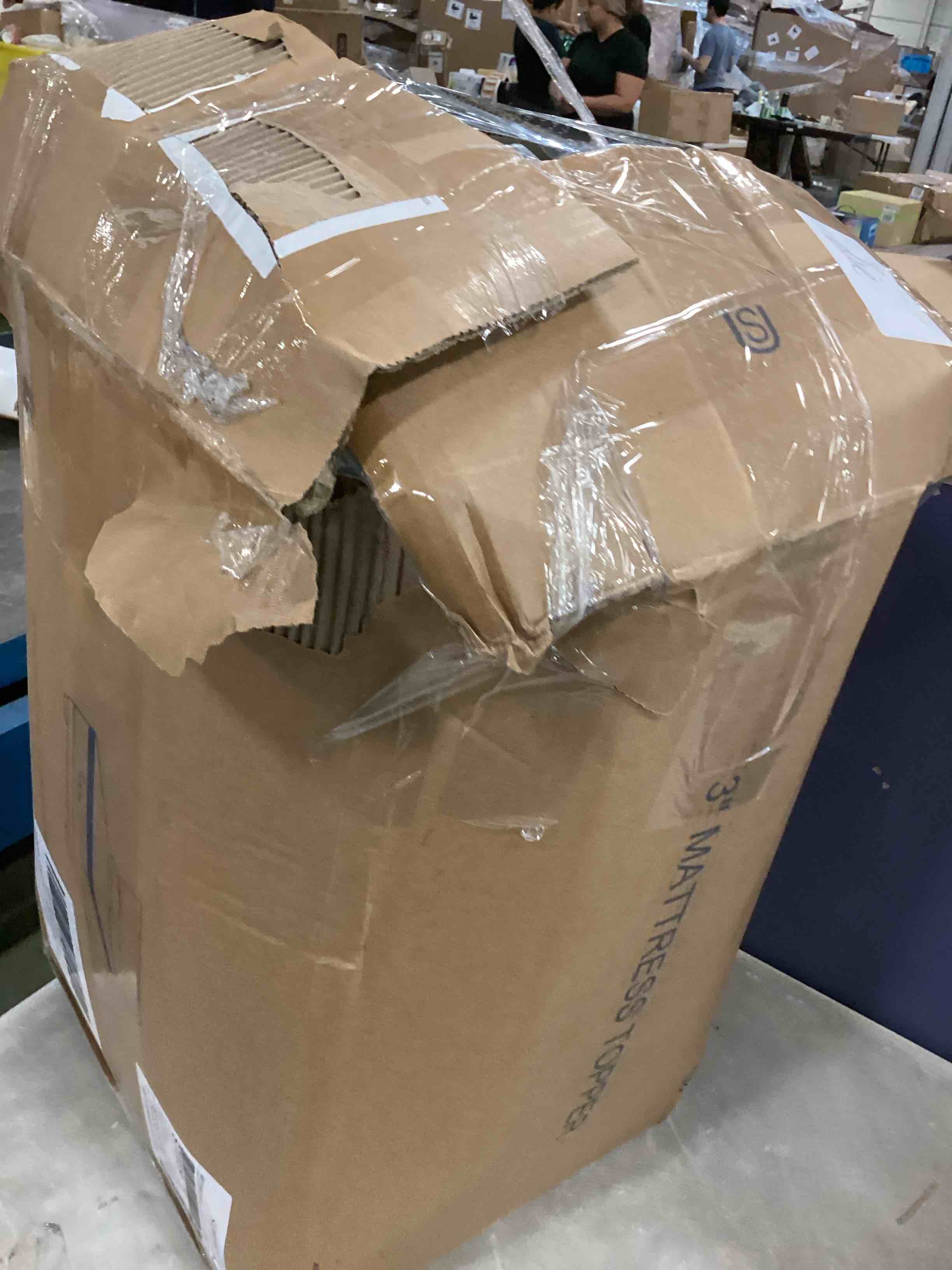 https://s3.amazonaws.com/lotting-images-prod/bidfta/BLU6316286_1712667430989.jpeg