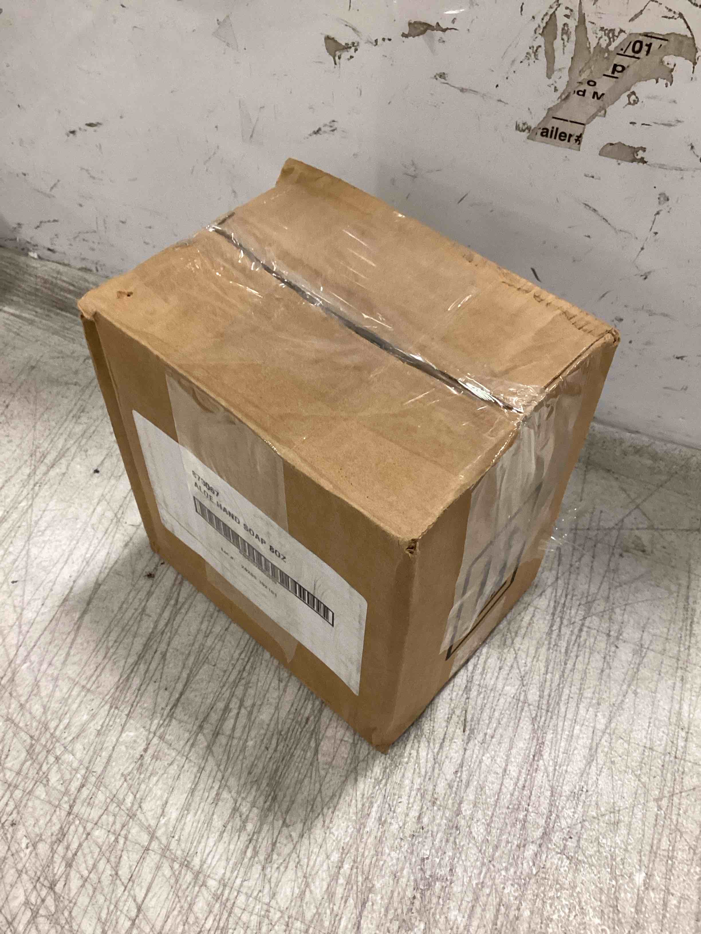 https://s3.amazonaws.com/lotting-images-prod/bidfta/BLU6316695_1712937458912.jpeg