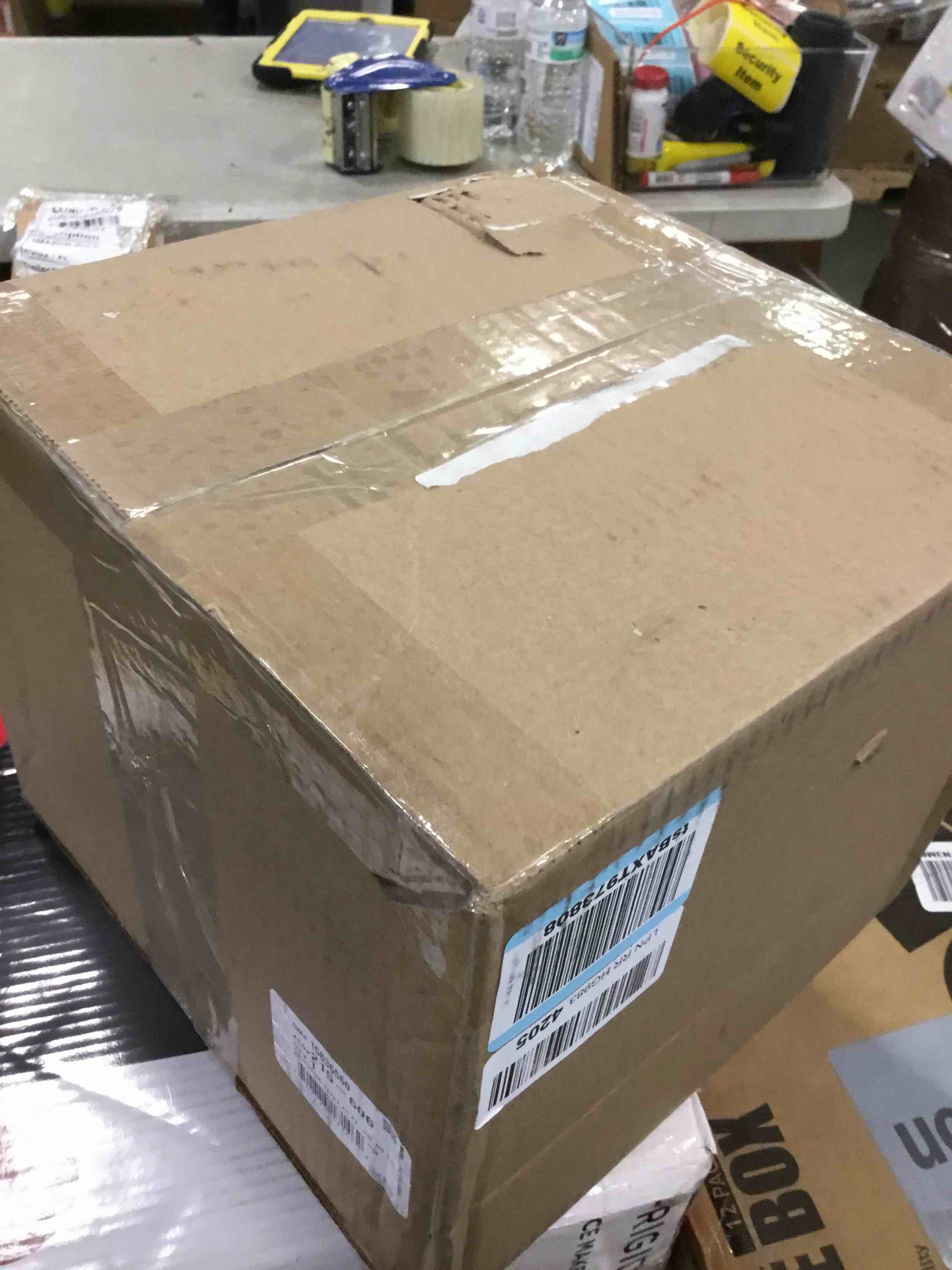 https://s3.amazonaws.com/lotting-images-prod/bidfta/BLU6317033_1712255019082.jpeg