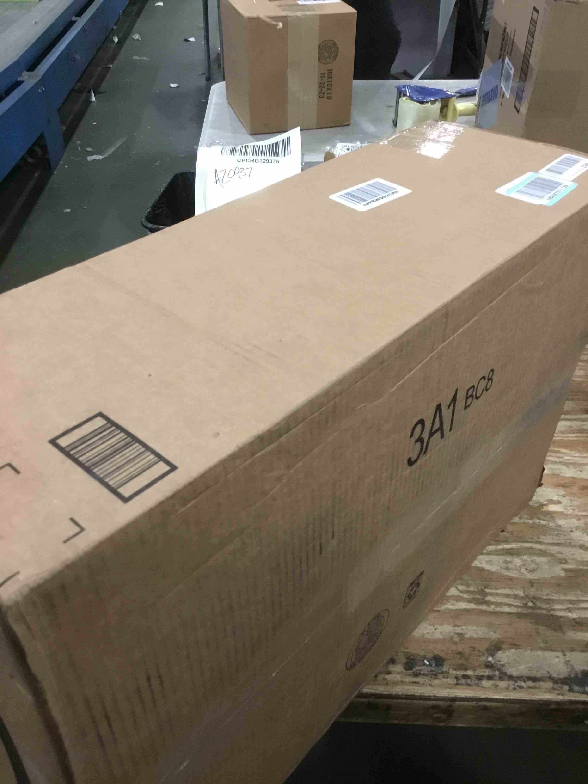 https://s3.amazonaws.com/lotting-images-prod/bidfta/BLU6317365_1712693306713.jpeg