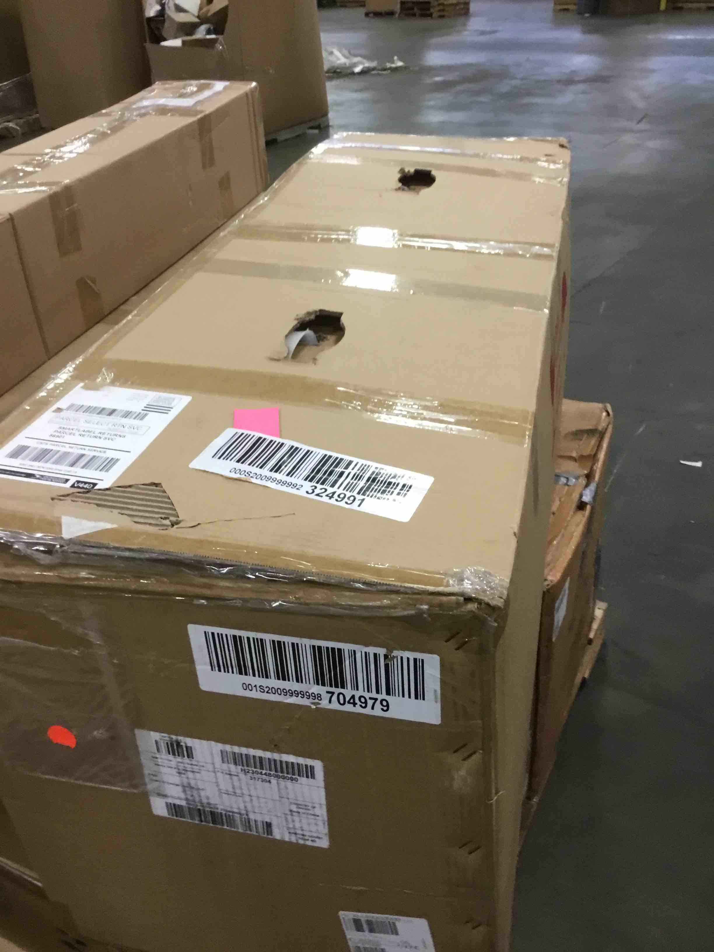https://s3.amazonaws.com/lotting-images-prod/bidfta/BLU6317432_1712752638285.jpeg