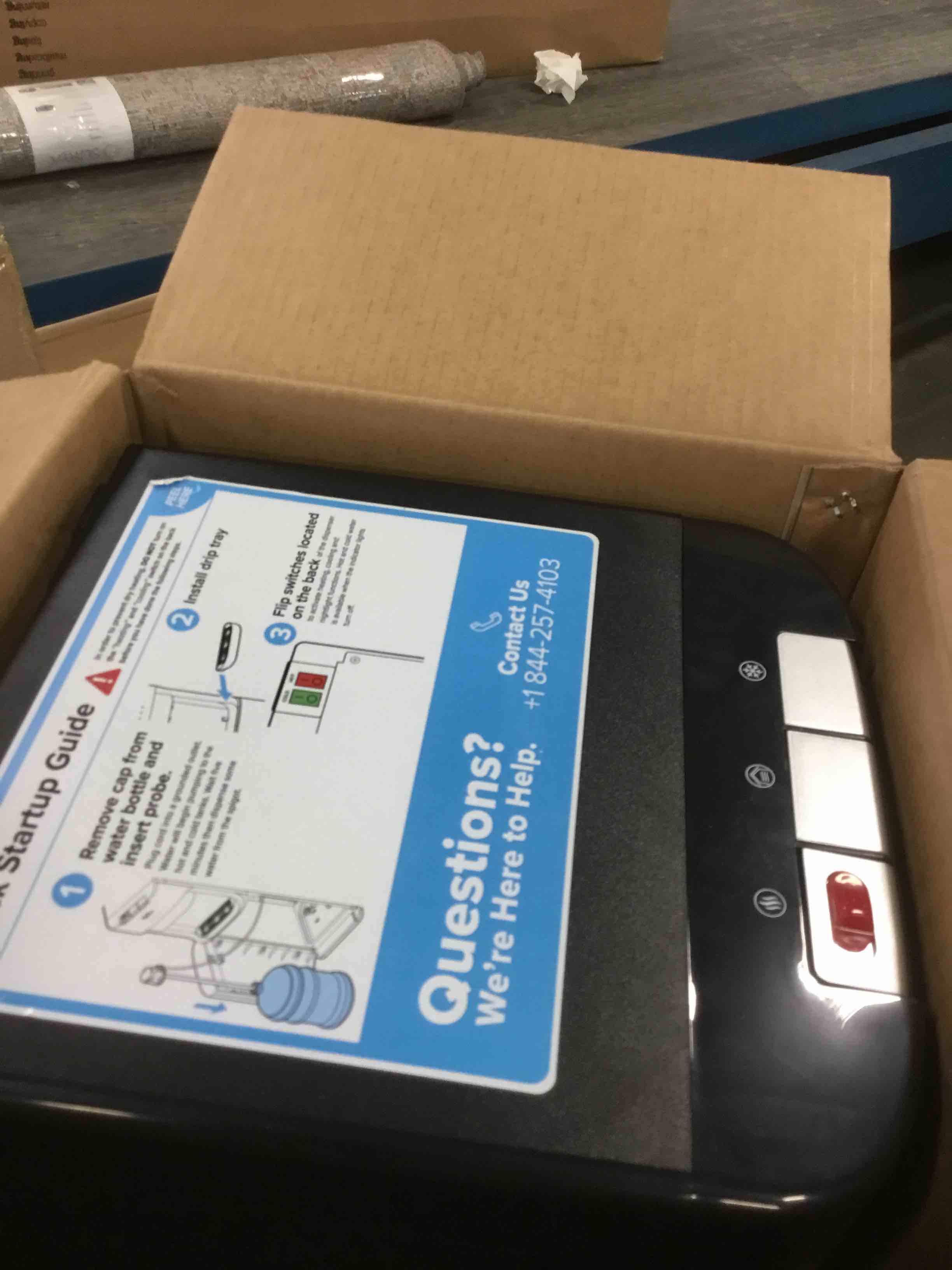 https://s3.amazonaws.com/lotting-images-prod/bidfta/BLU6317514_1712761761302.jpeg