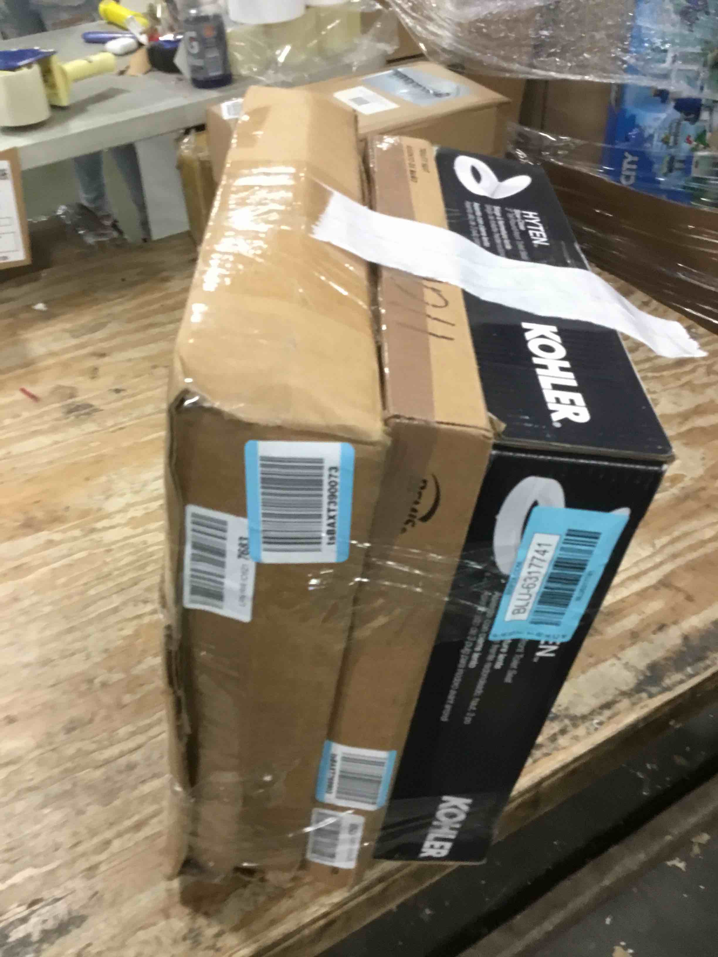 https://s3.amazonaws.com/lotting-images-prod/bidfta/BLU6317741_1712847136994.jpeg
