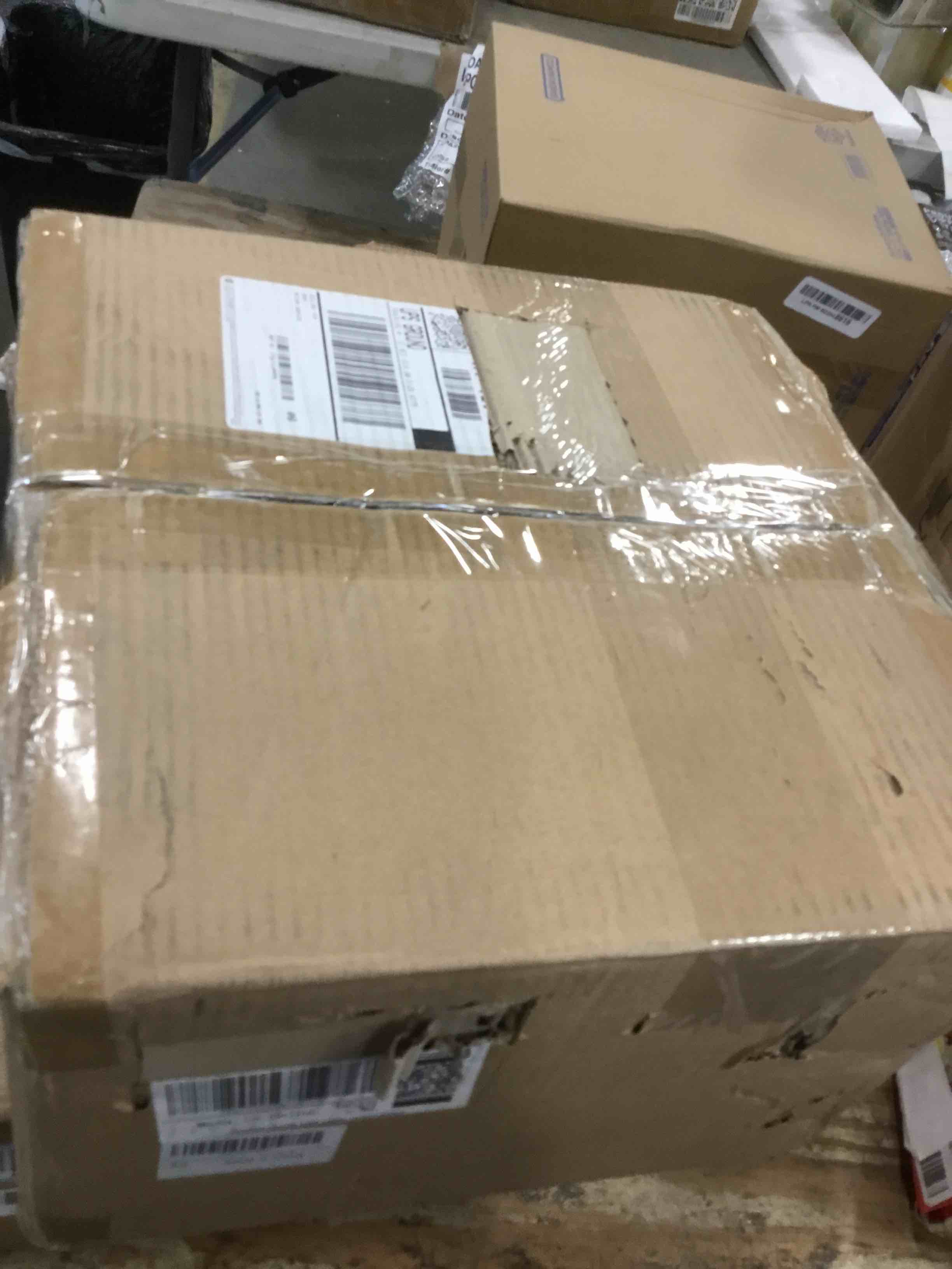 https://s3.amazonaws.com/lotting-images-prod/bidfta/BLU6318346_1713211377627.jpeg