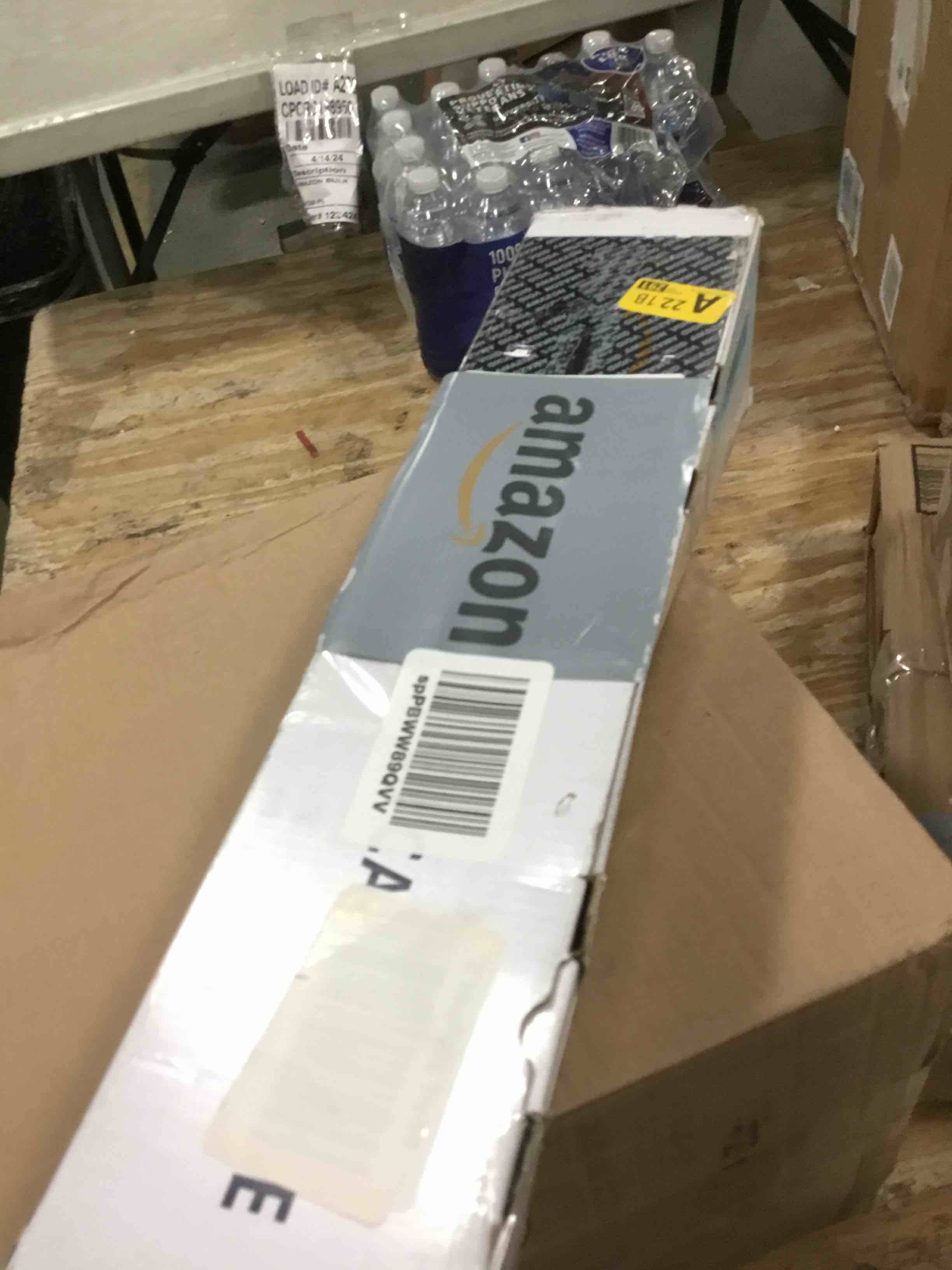 https://s3.amazonaws.com/lotting-images-prod/bidfta/BLU6318367_1713266642654.jpeg