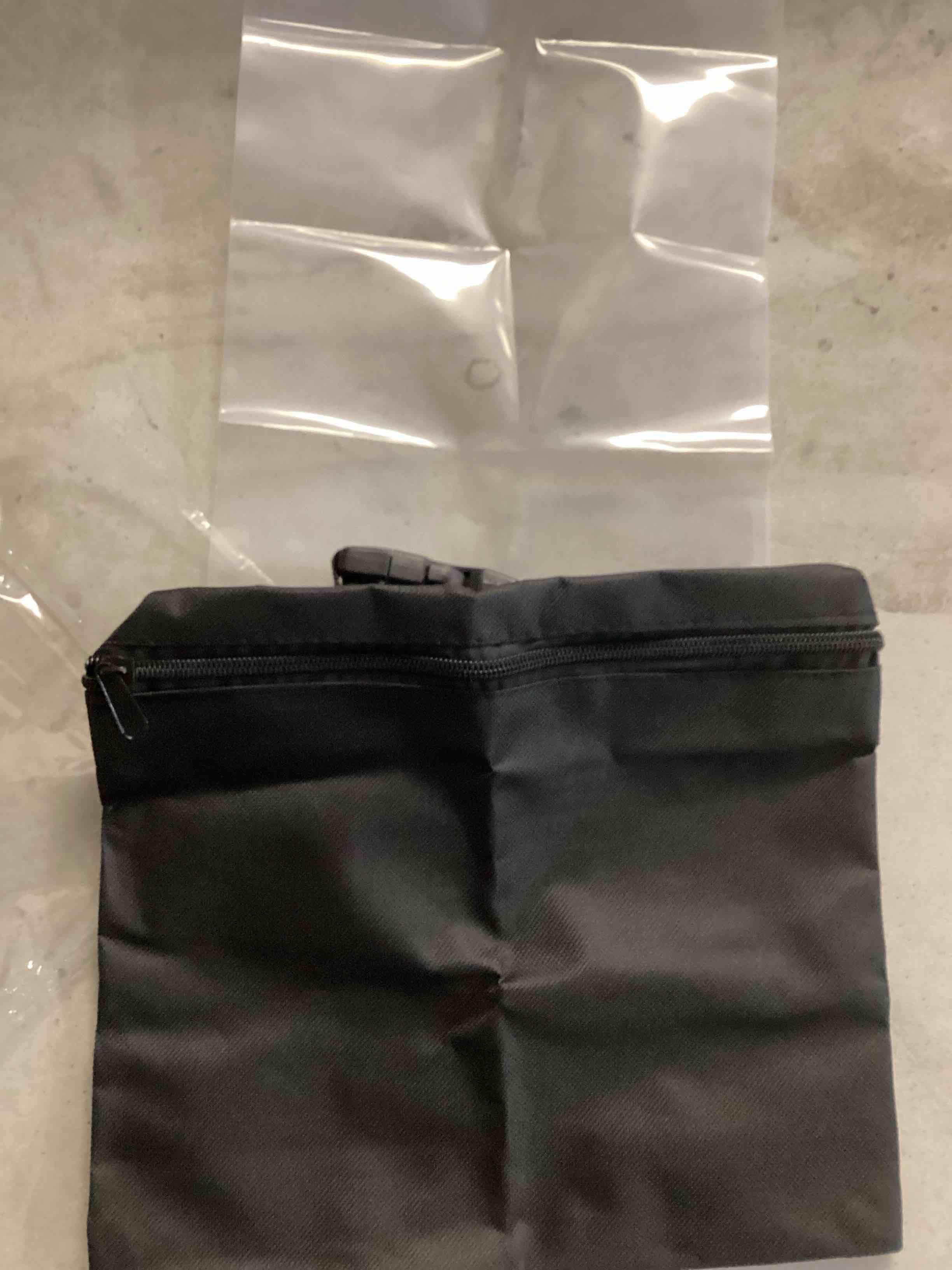 black clip bag (no stock photo) 