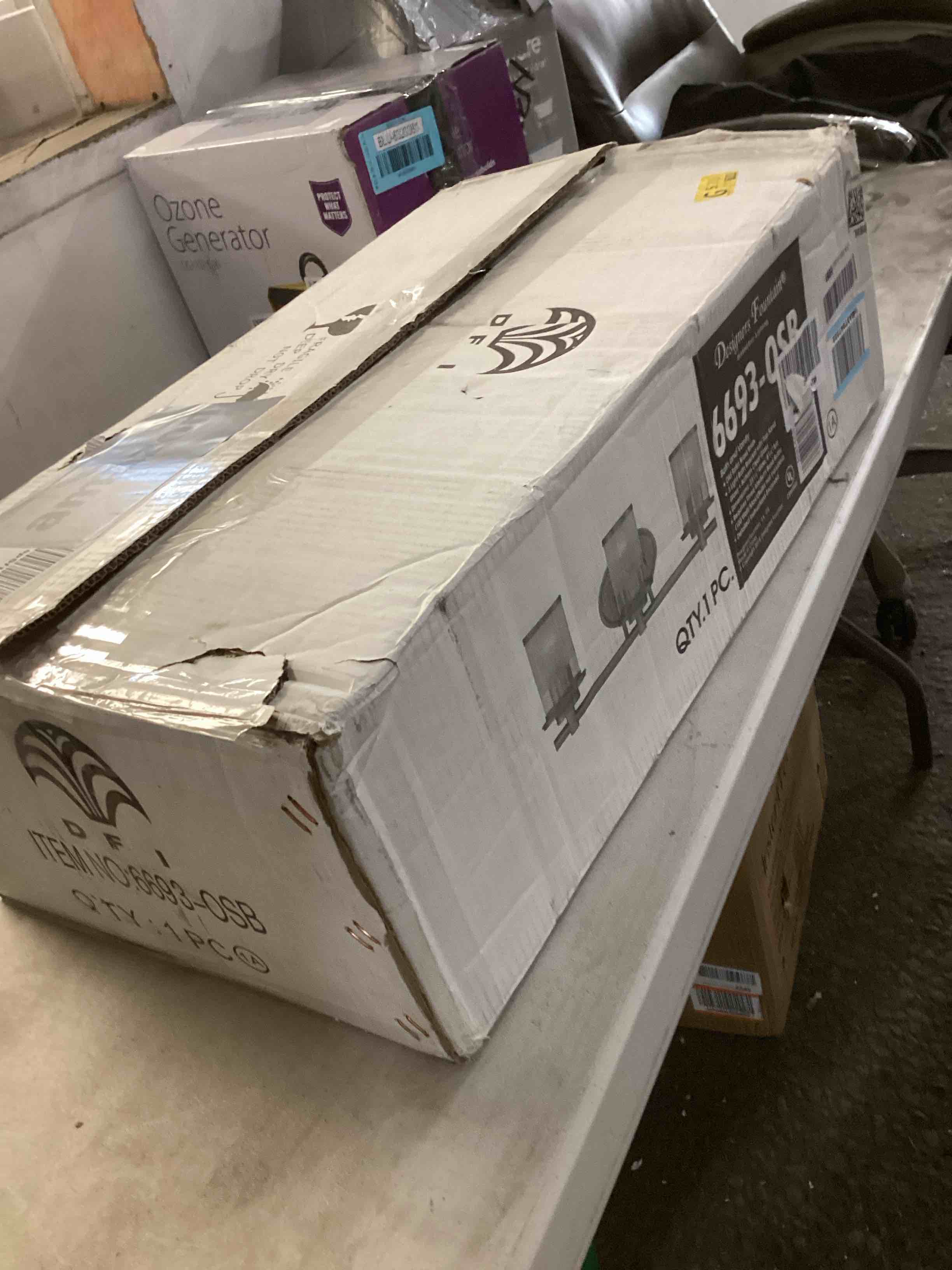 https://s3.amazonaws.com/lotting-images-prod/bidfta/BLU6320382_1715182440146.jpeg