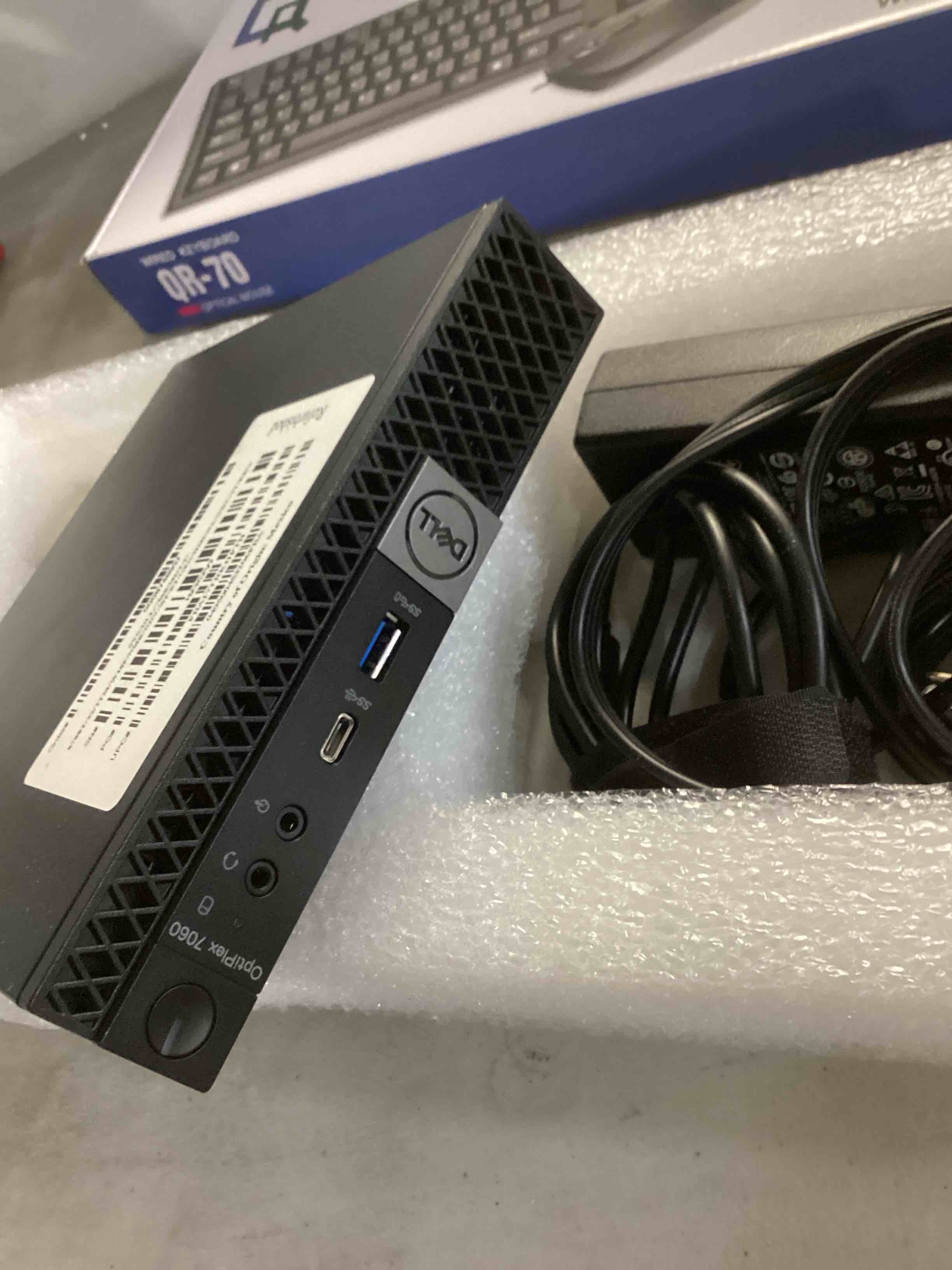 https://s3.amazonaws.com/lotting-images-prod/bidfta/BLU6320383_1715182833678.jpeg