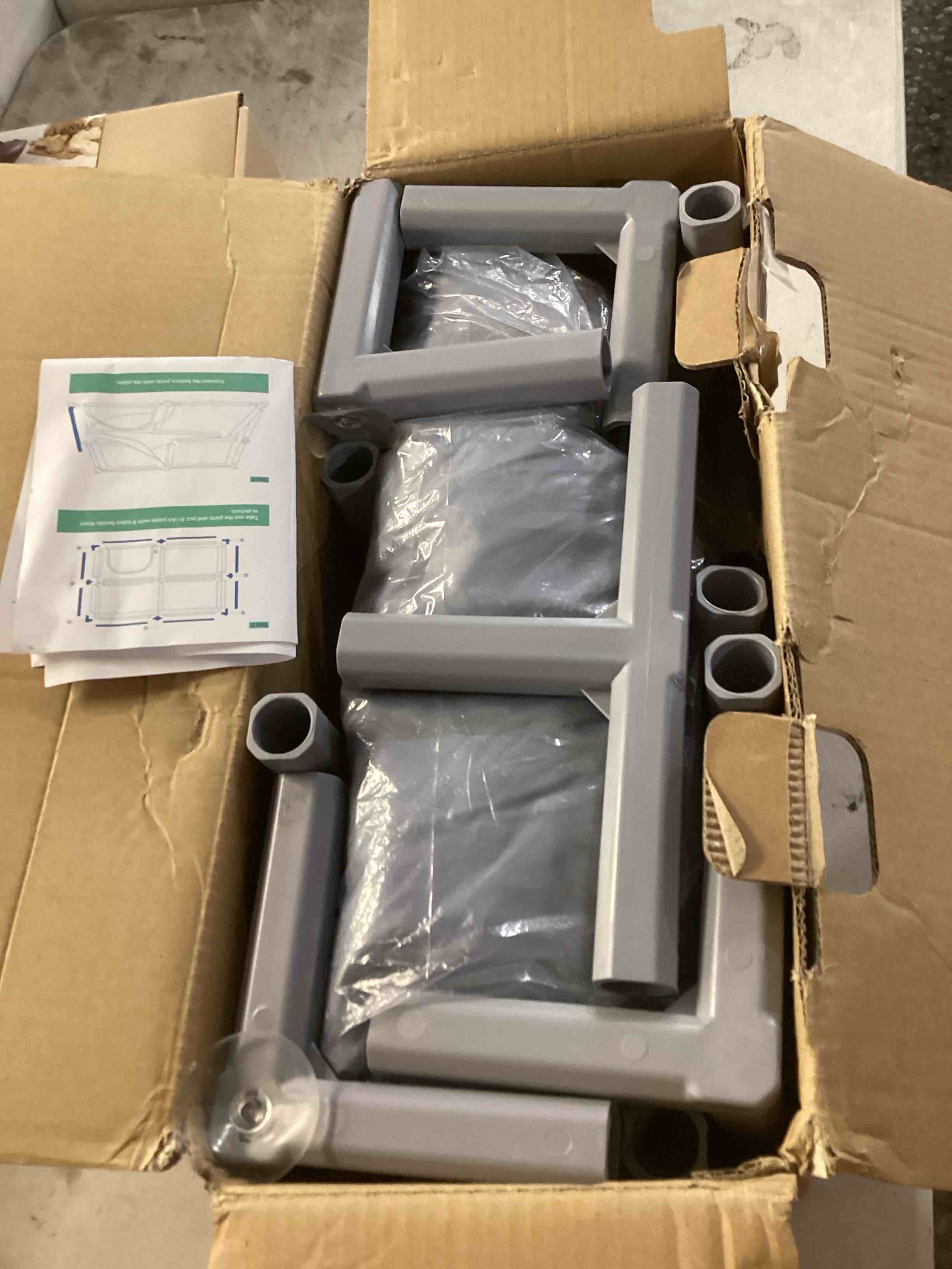 https://s3.amazonaws.com/lotting-images-prod/bidfta/BLU6320753_1716579563386.jpeg