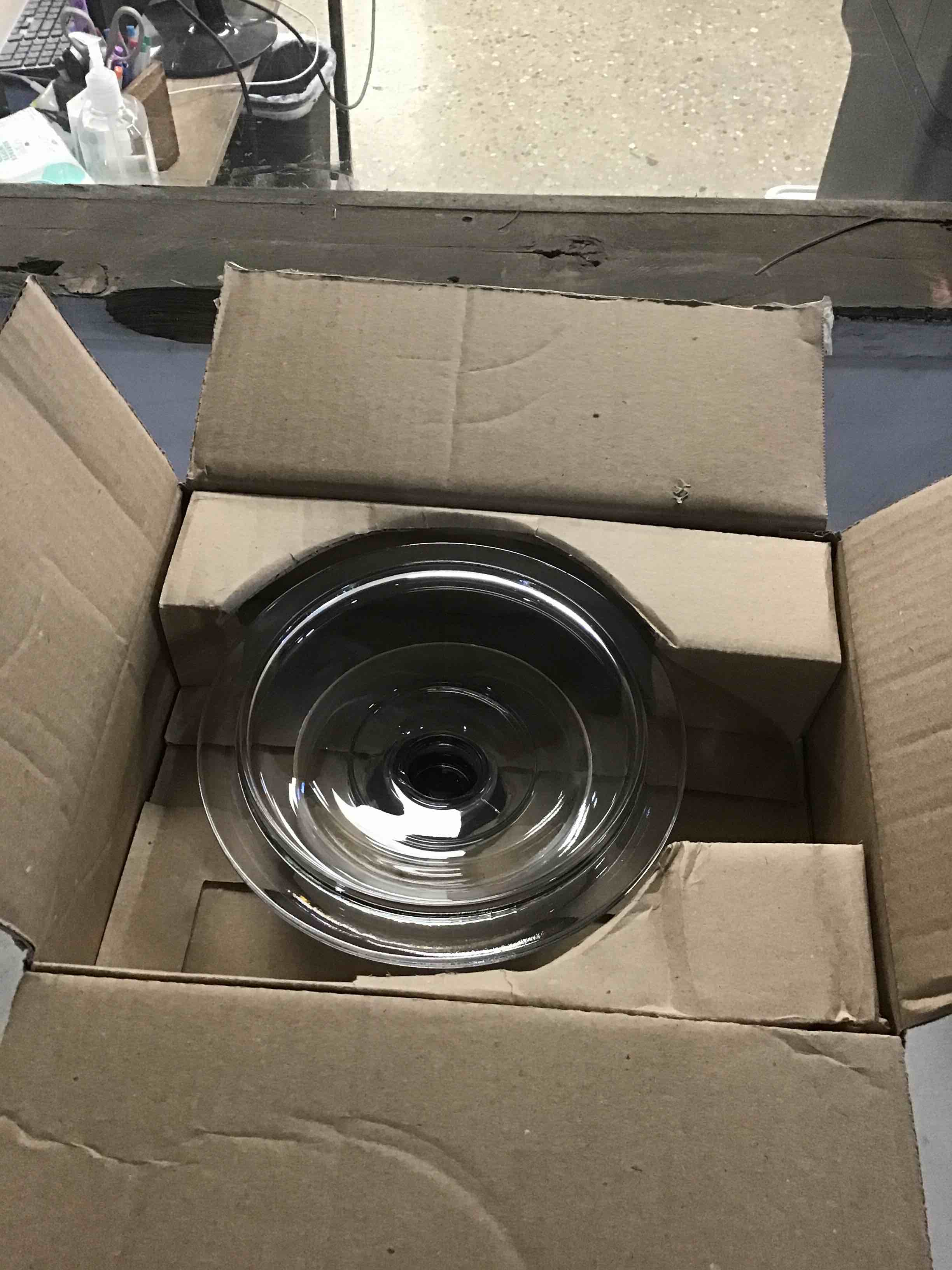 https://s3.amazonaws.com/lotting-images-prod/bidfta/BLU6320787_1716916578098.jpeg