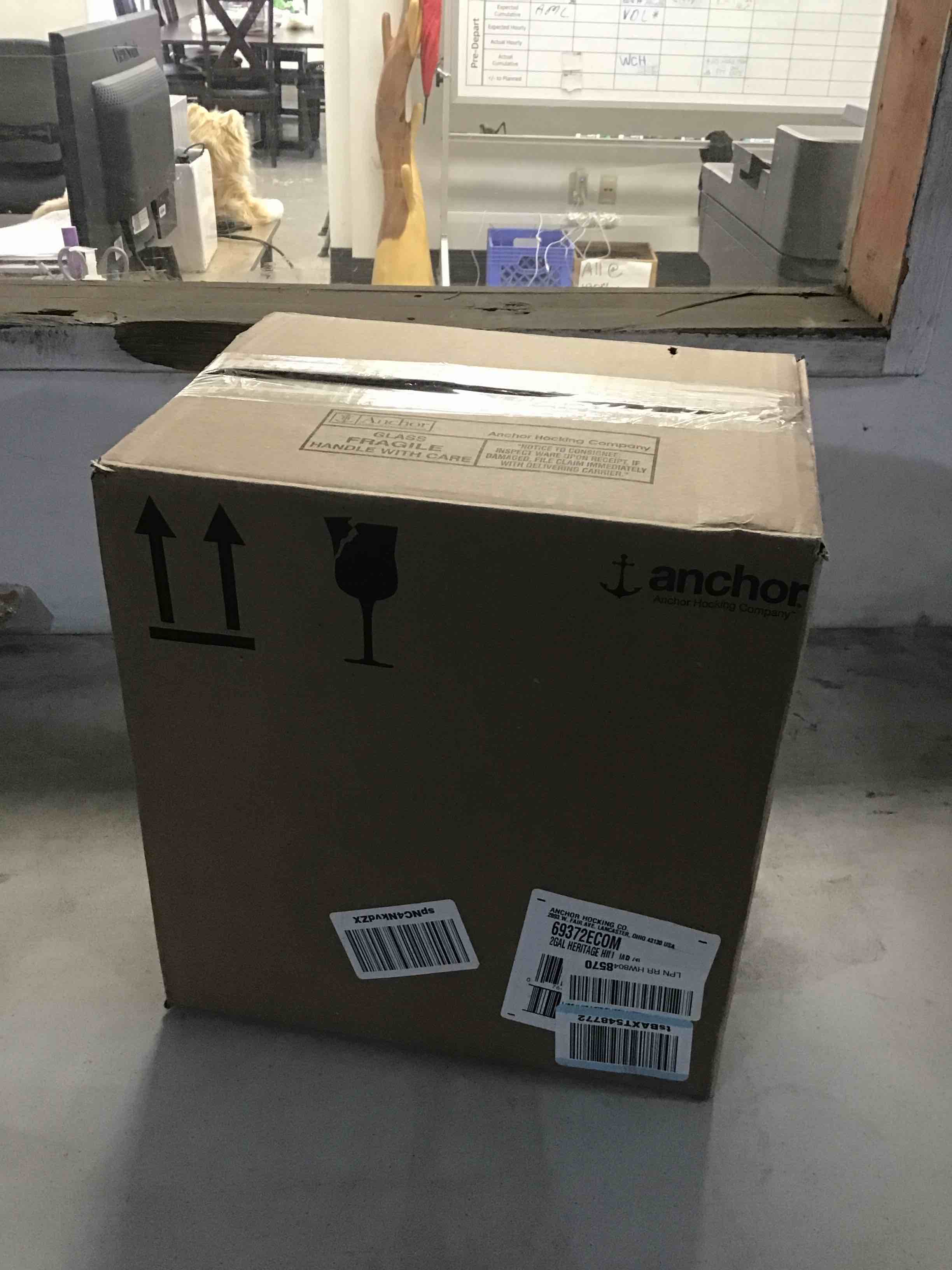 https://s3.amazonaws.com/lotting-images-prod/bidfta/BLU6320787_1716916632190.jpeg