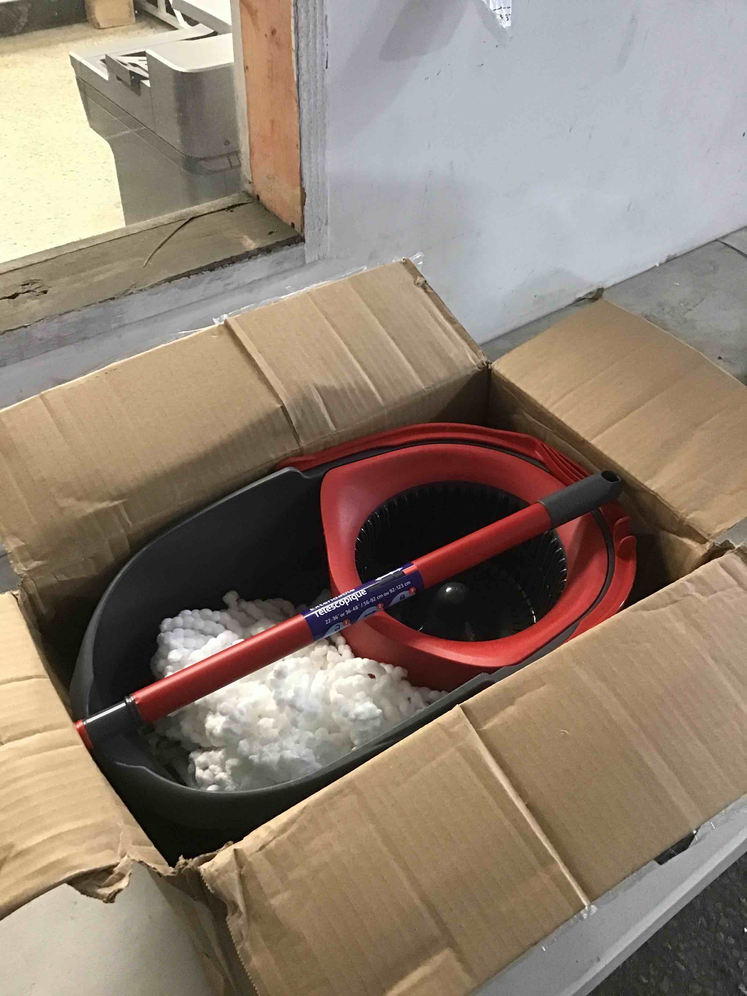 https://s3.amazonaws.com/lotting-images-prod/bidfta/BLU6320795_1716920572693.jpeg