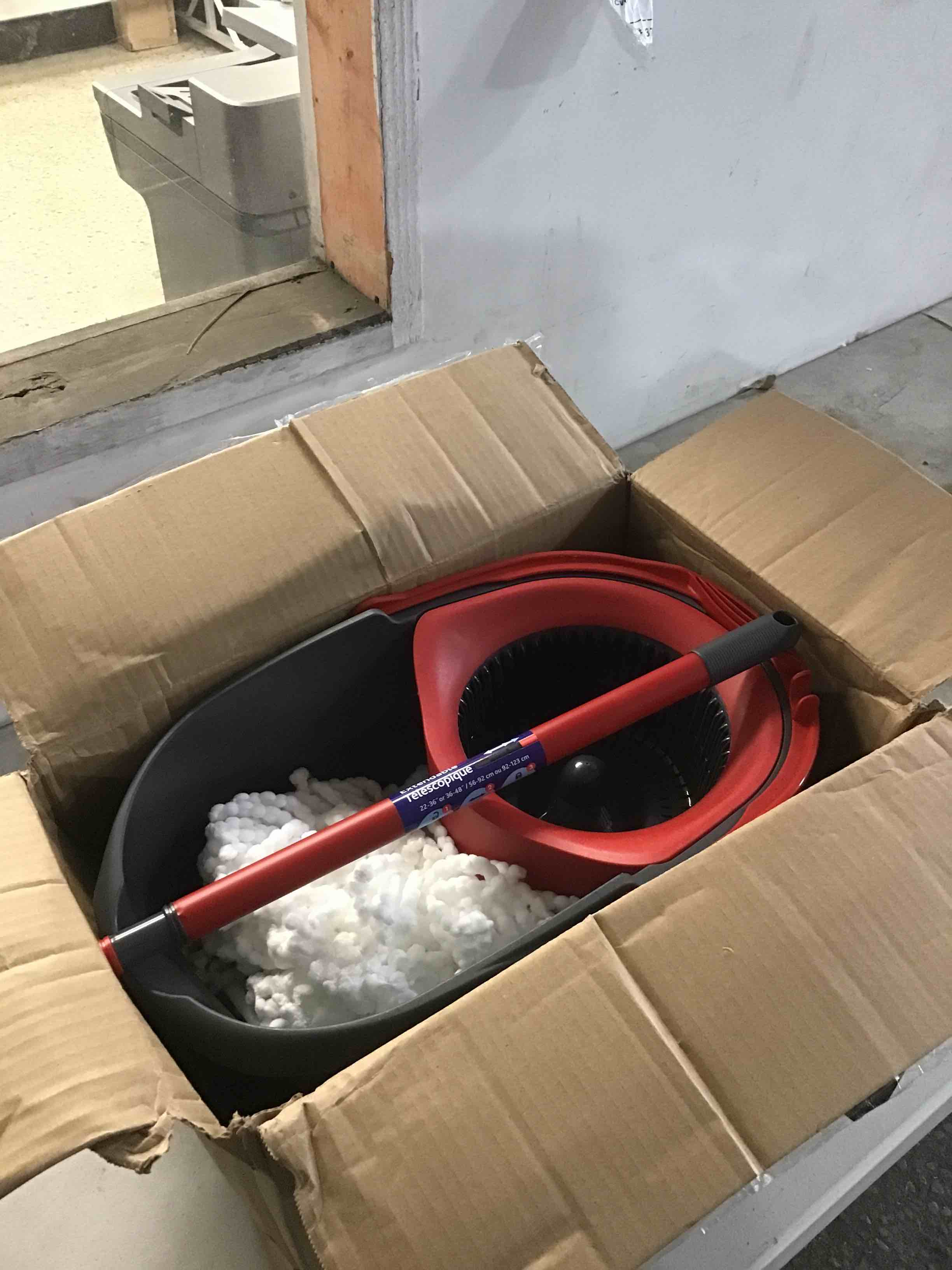 https://s3.amazonaws.com/lotting-images-prod/bidfta/BLU6320795_1716920573777.jpeg
