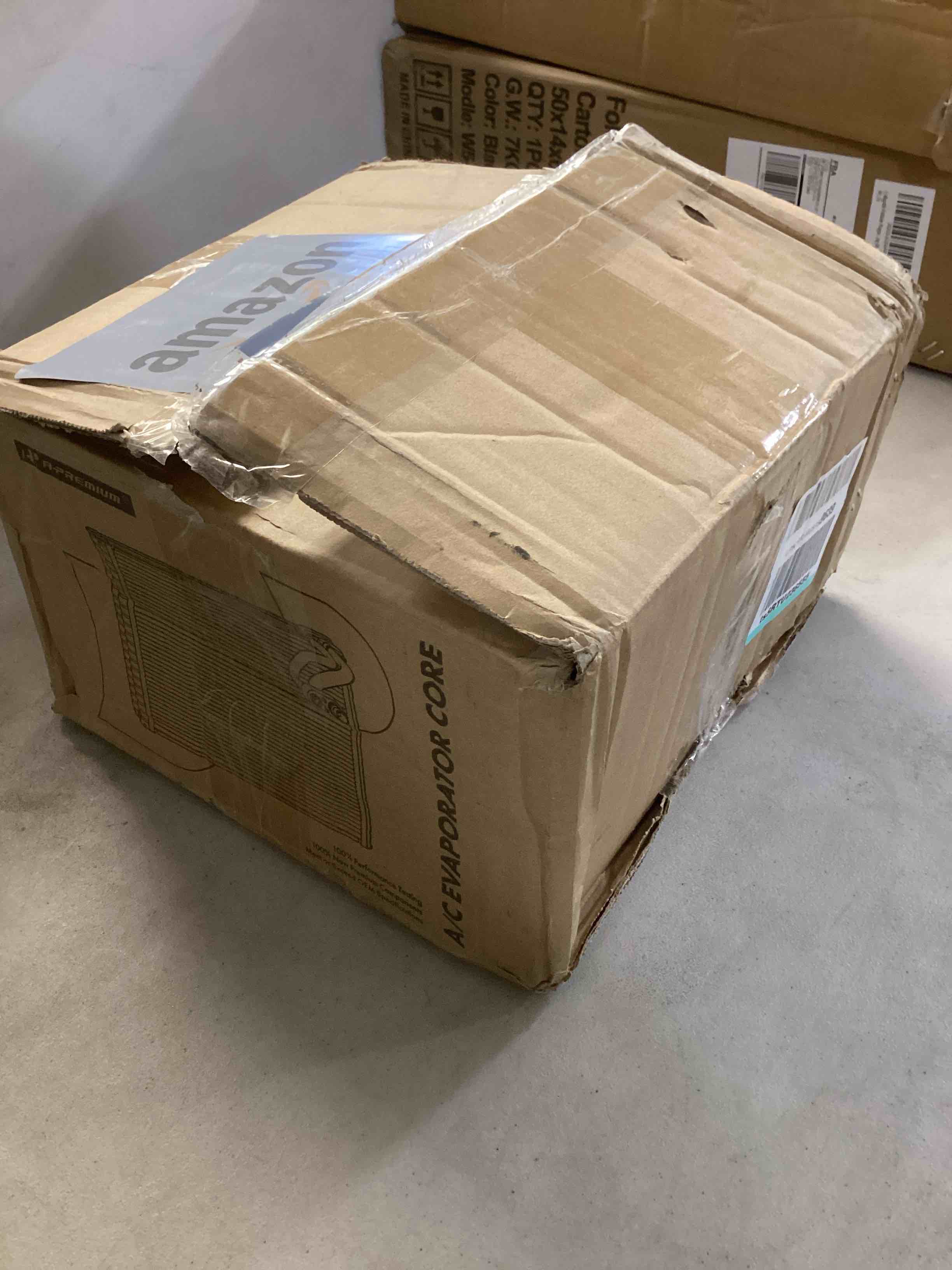 https://s3.amazonaws.com/lotting-images-prod/bidfta/BLU6320842_1717074757126.jpeg