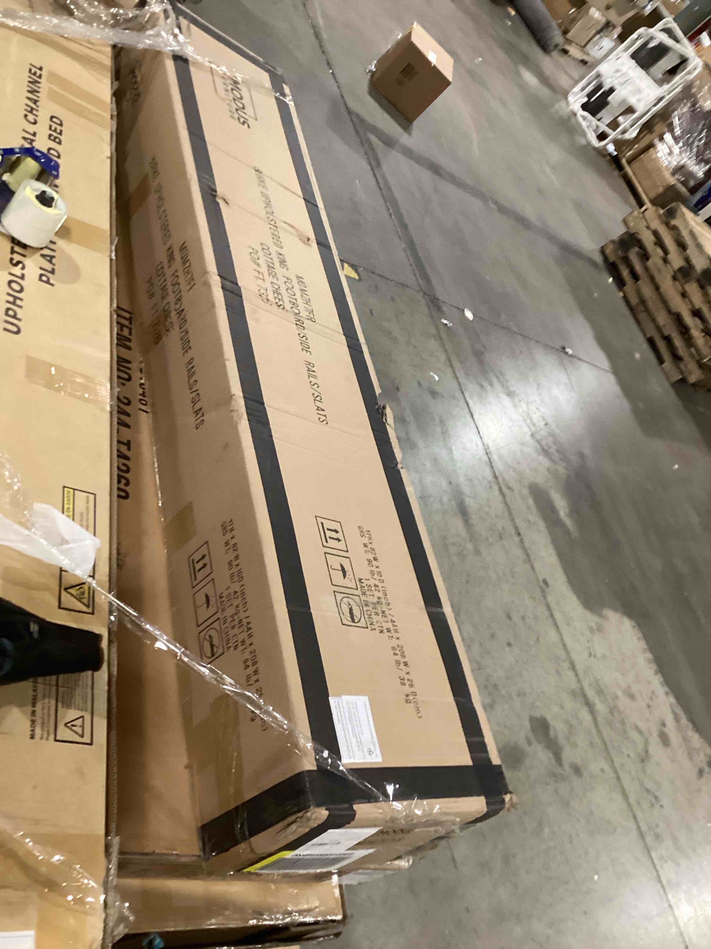 https://s3.amazonaws.com/lotting-images-prod/bidfta/BLU6322124_1712329862487.jpeg