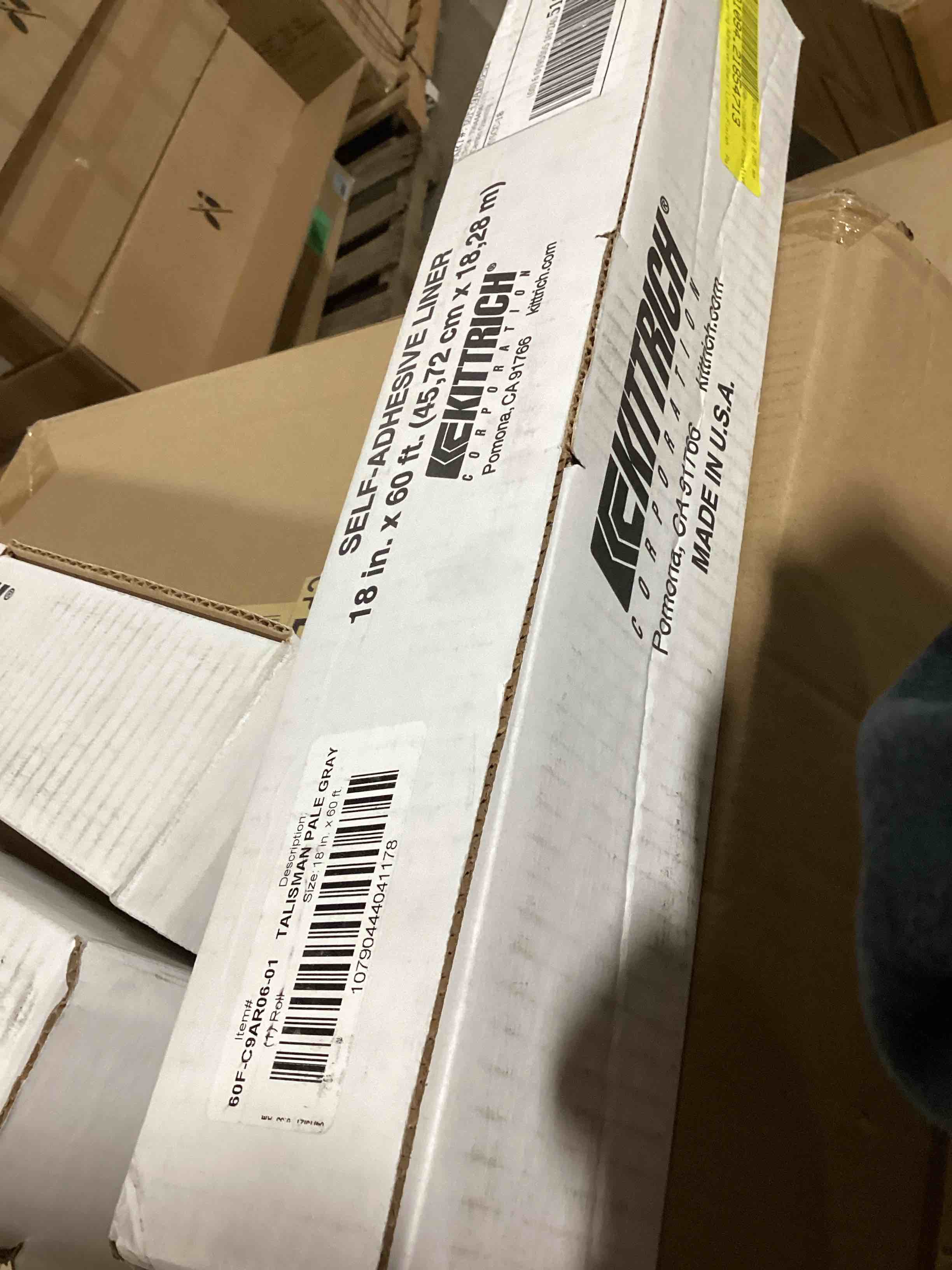 https://s3.amazonaws.com/lotting-images-prod/bidfta/BLU6322342_1712669222184.jpeg