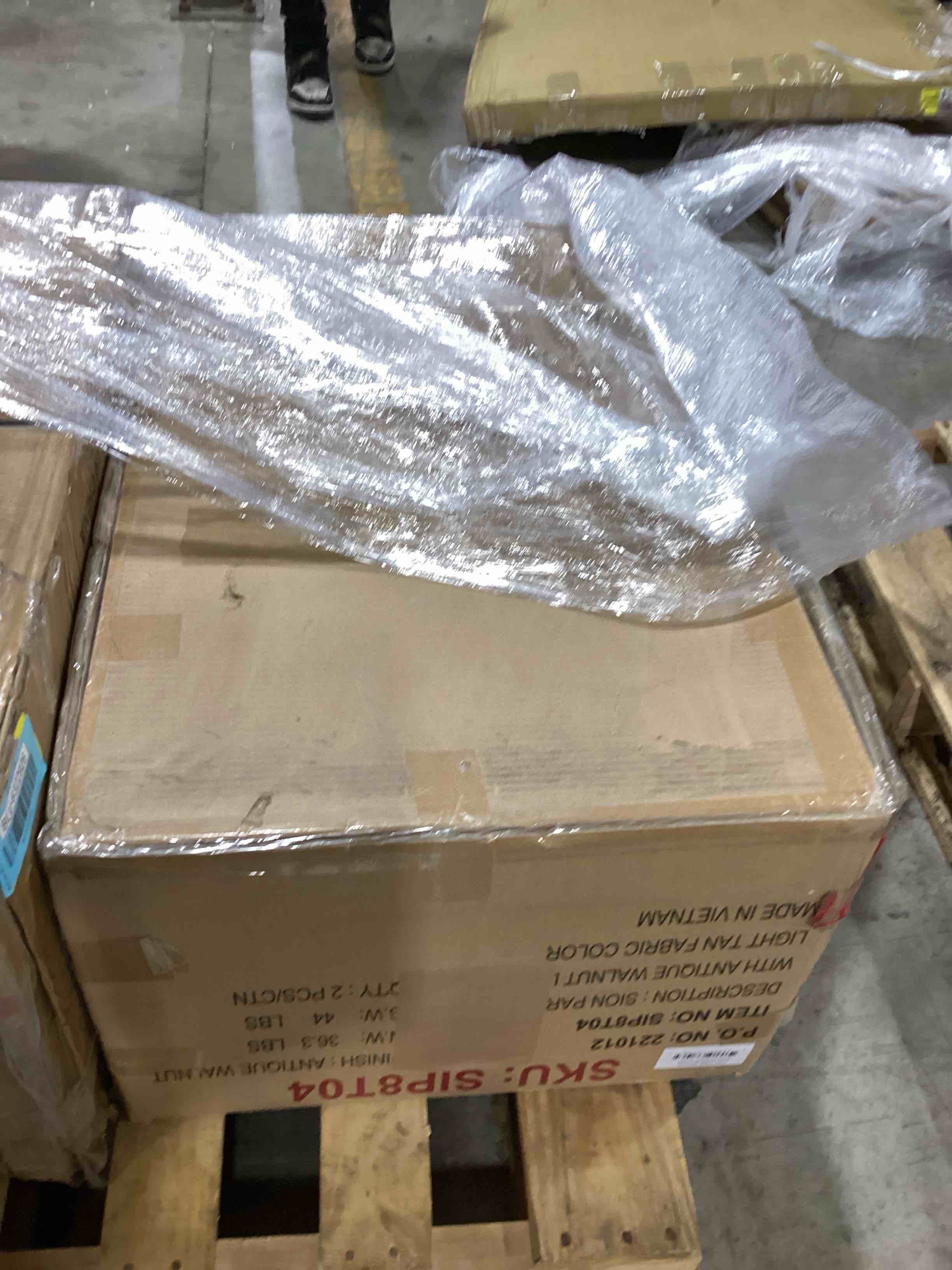https://s3.amazonaws.com/lotting-images-prod/bidfta/BLU6322925_1713206886179.jpeg