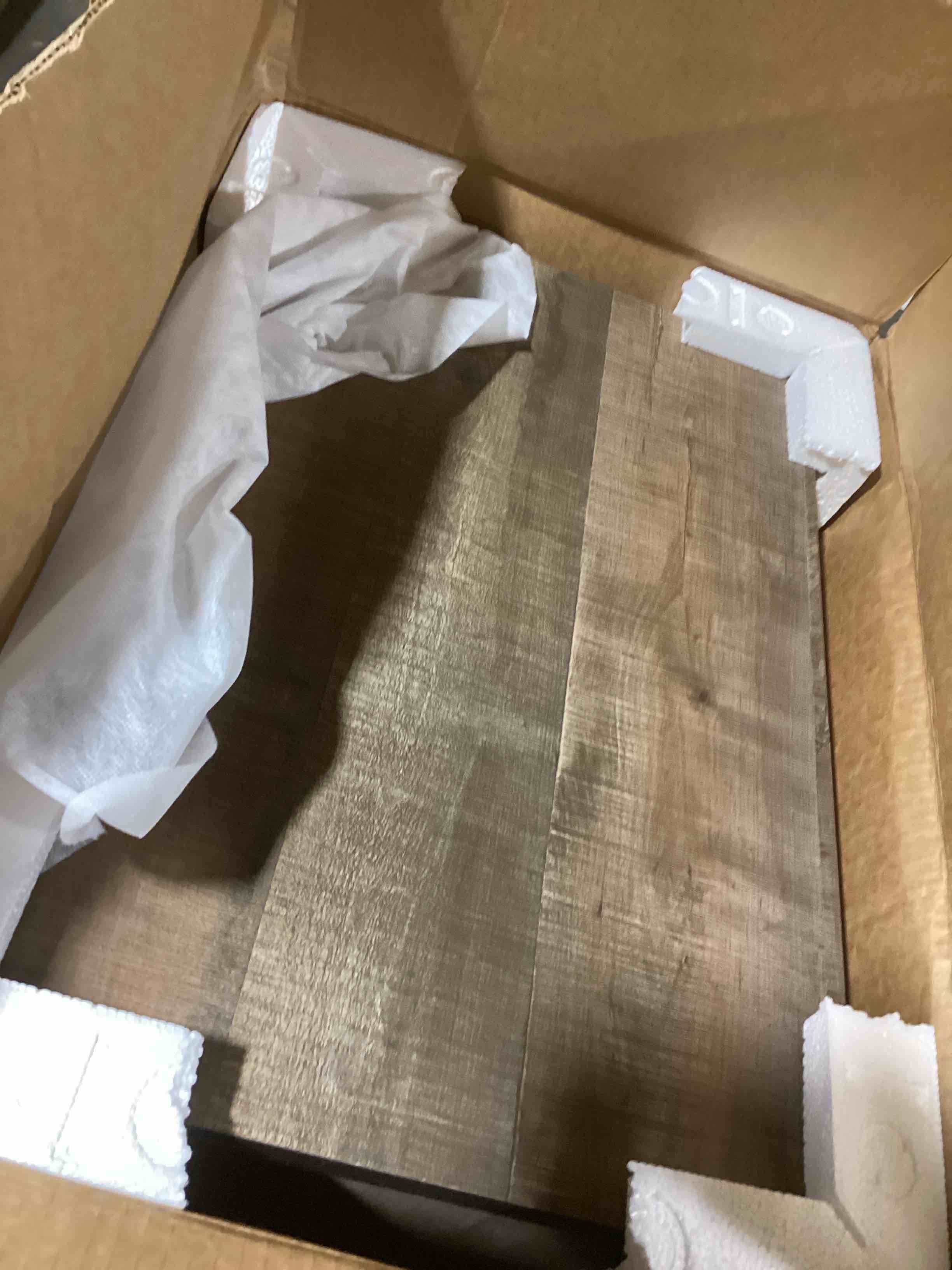 https://s3.amazonaws.com/lotting-images-prod/bidfta/BLU6323001_1711638916217.jpeg